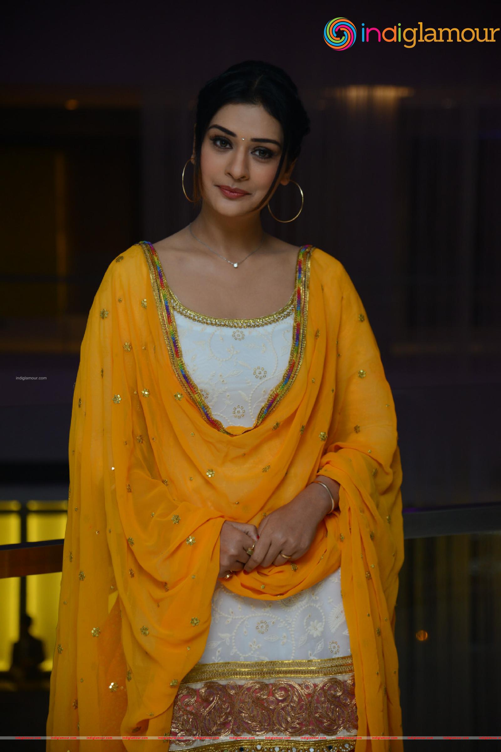 Payal Rajput Actress hd photo