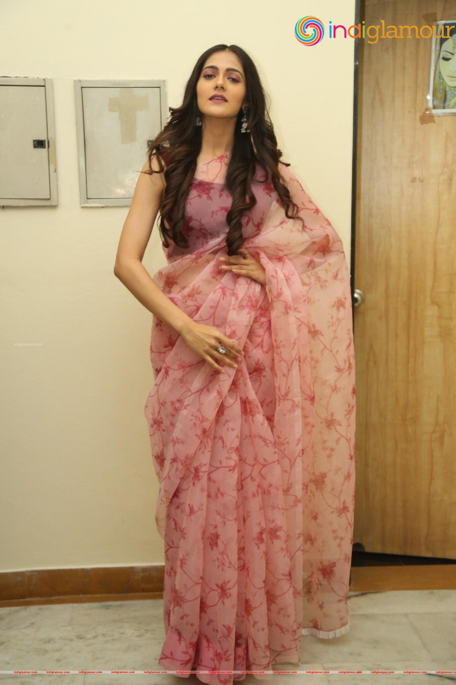 Simran Chowdary Actress hd photo