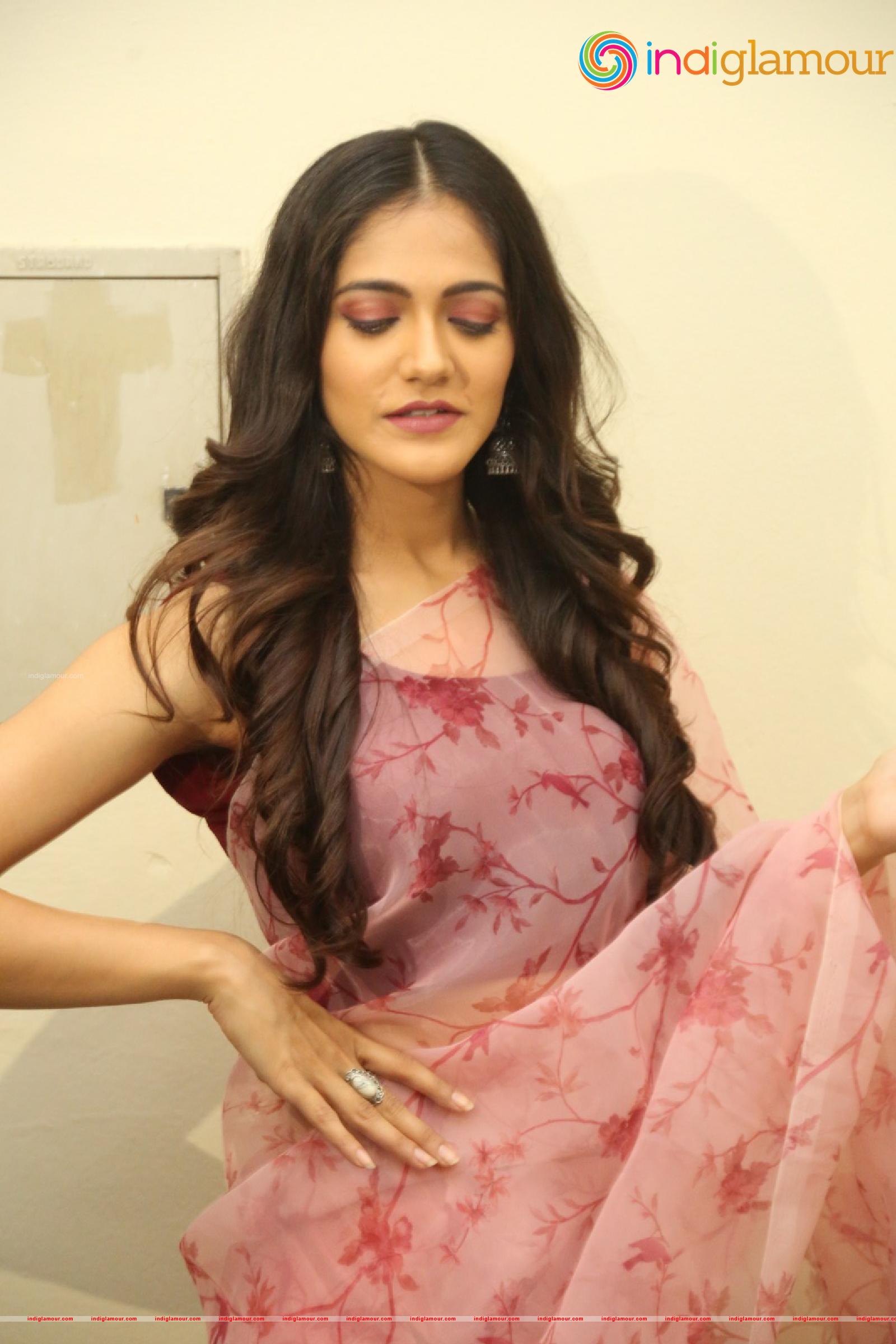 Simran Chowdary Actress hd photo