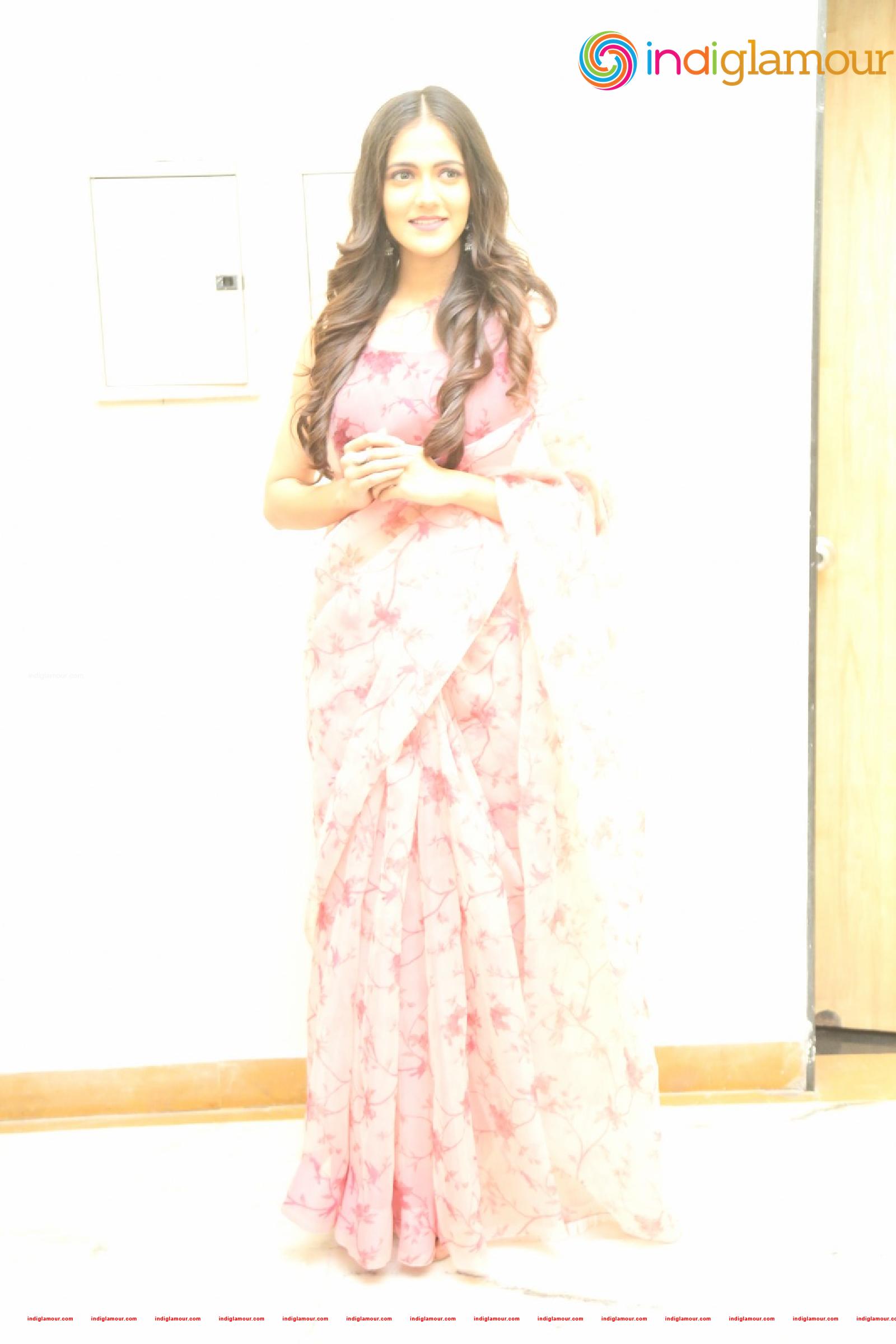 Simran Chowdary Actress hd photo