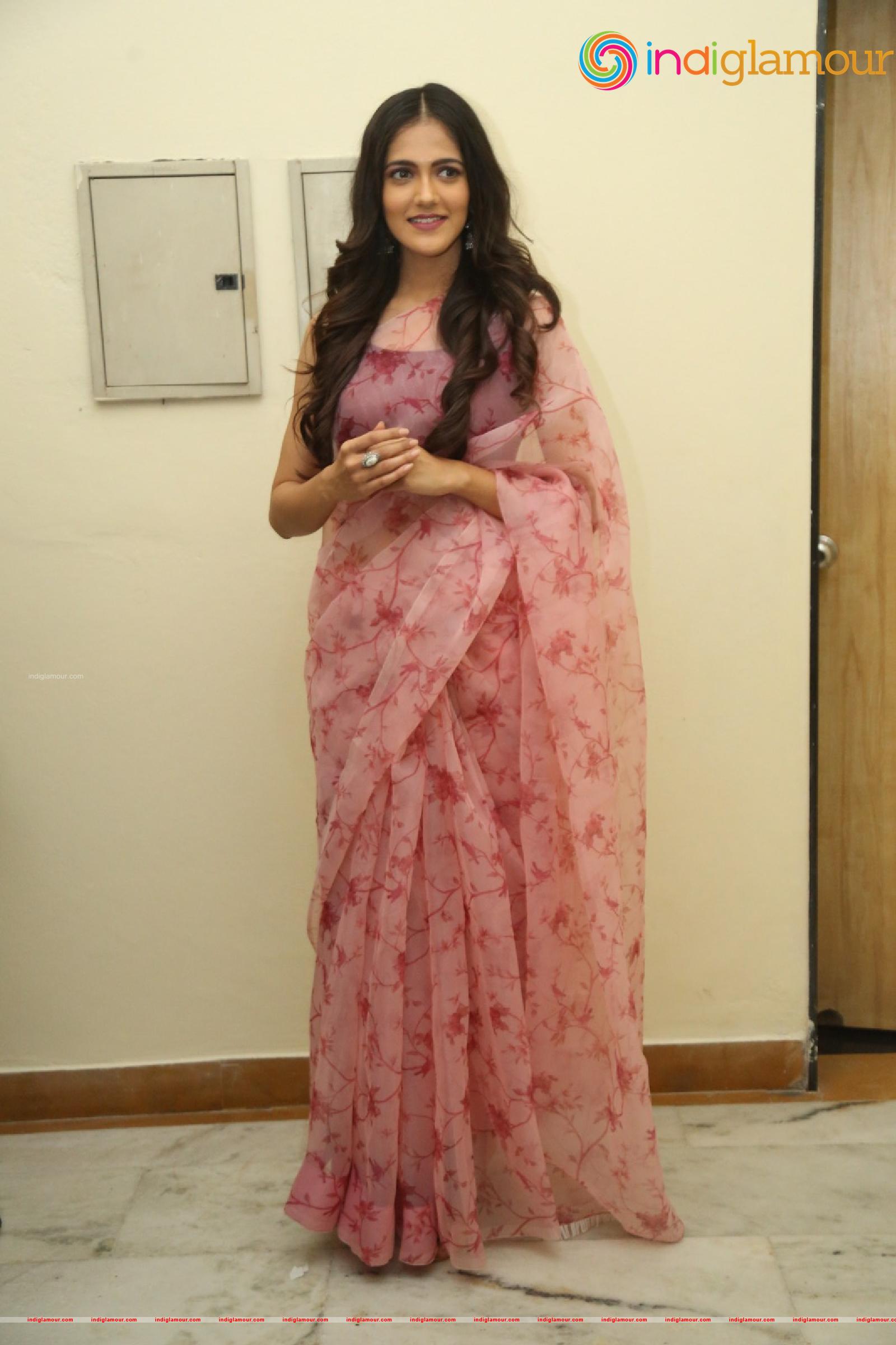 Simran Chowdary Actress hd photo