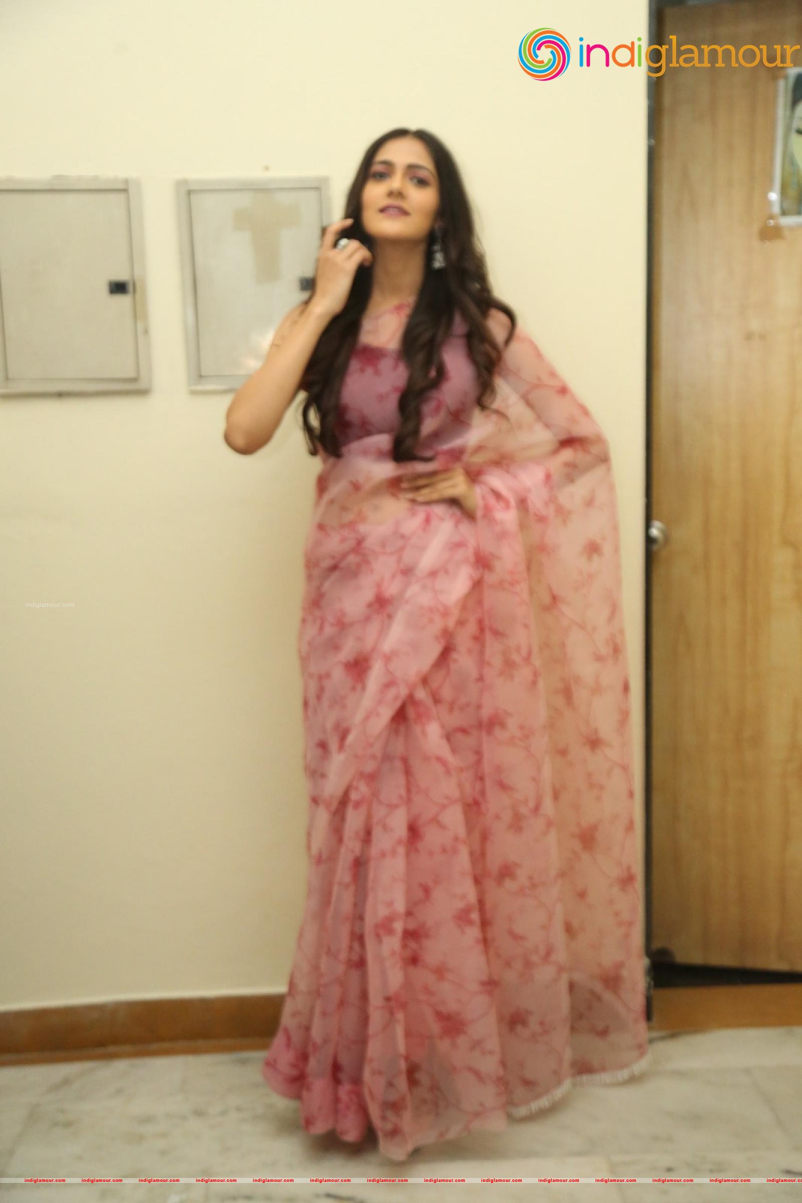 Simran Chowdary Actress hd photo