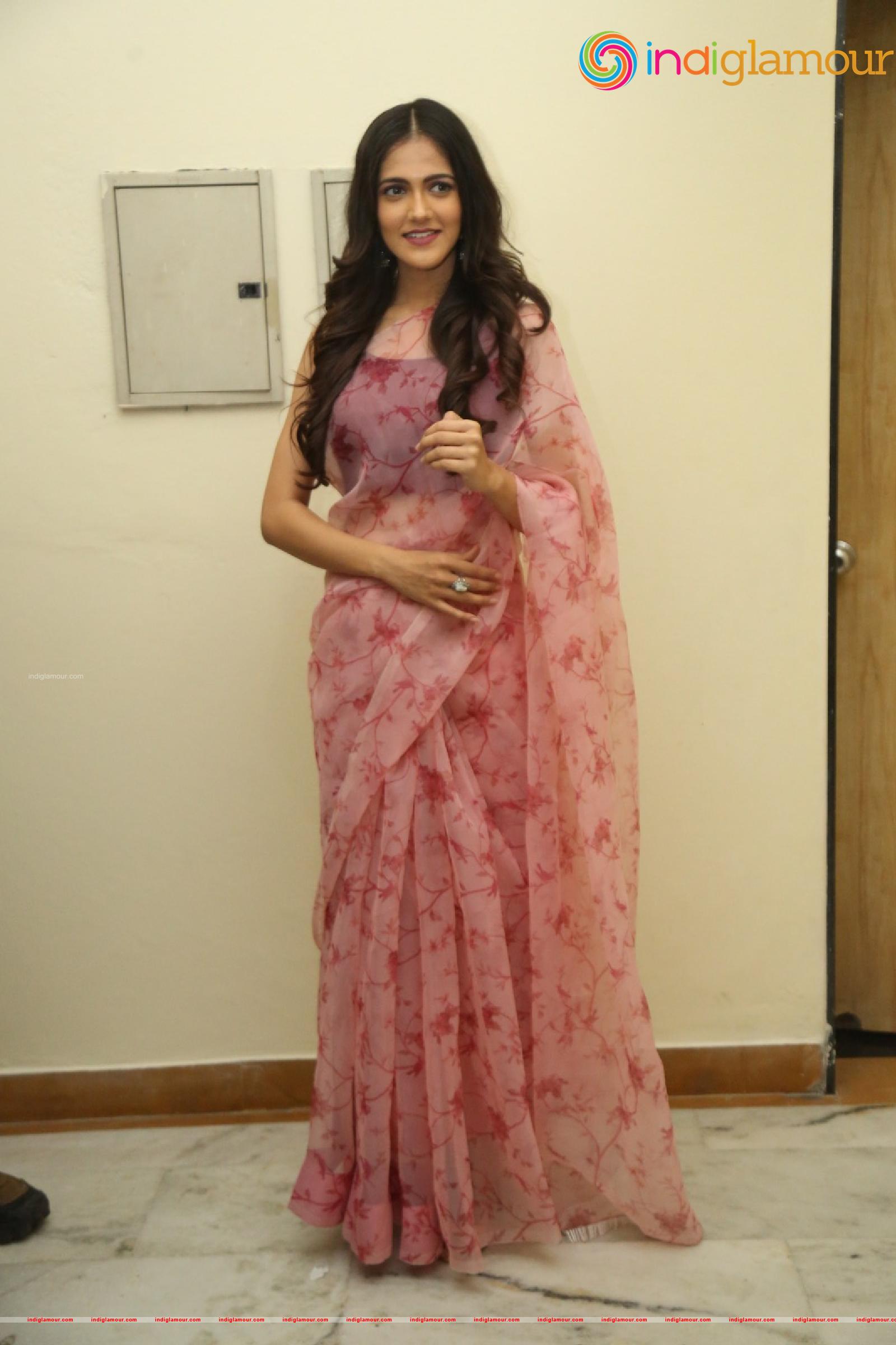 Simran Chowdary Actress hd photo