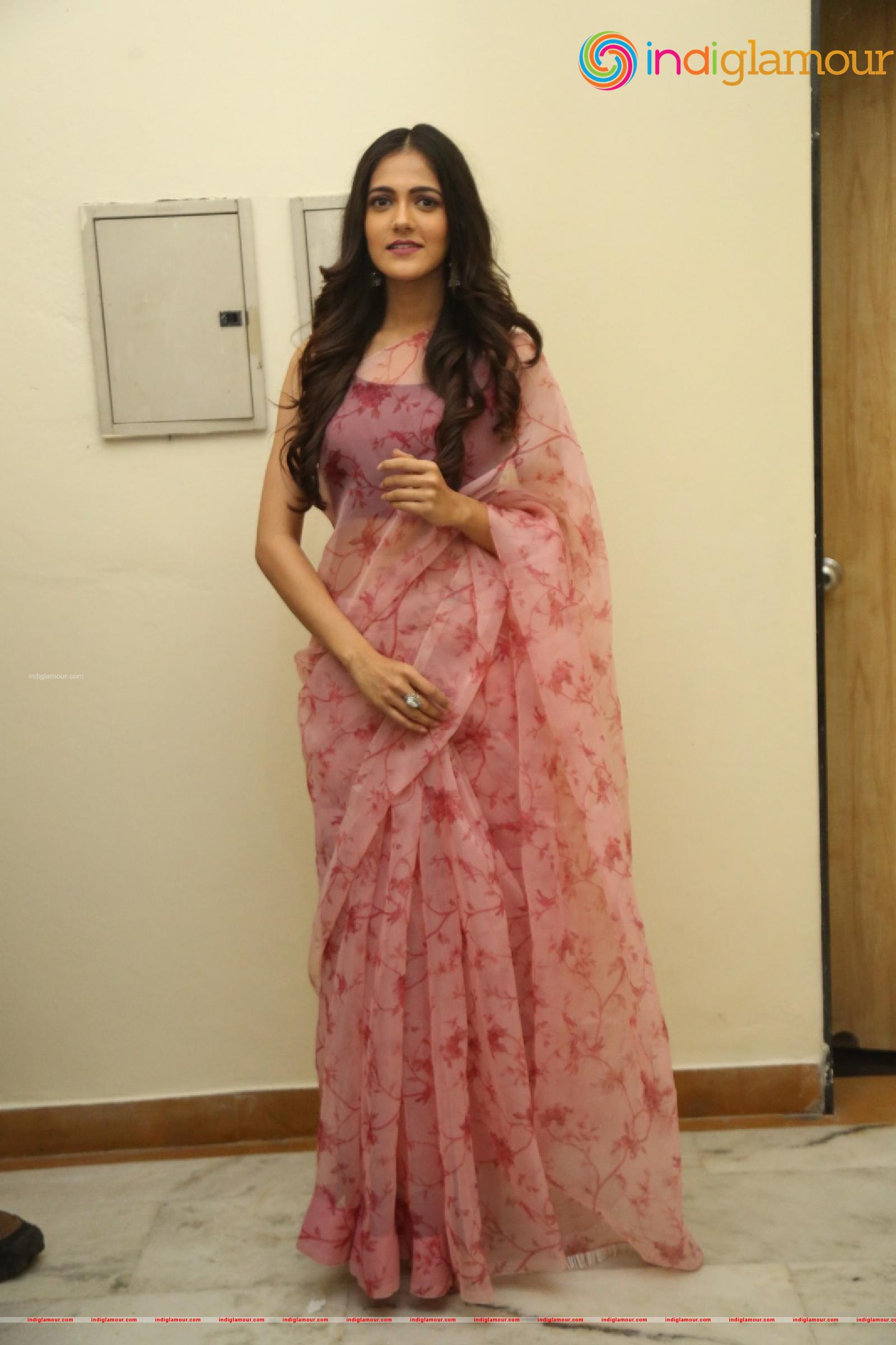 Simran Chowdary Actress hd photo