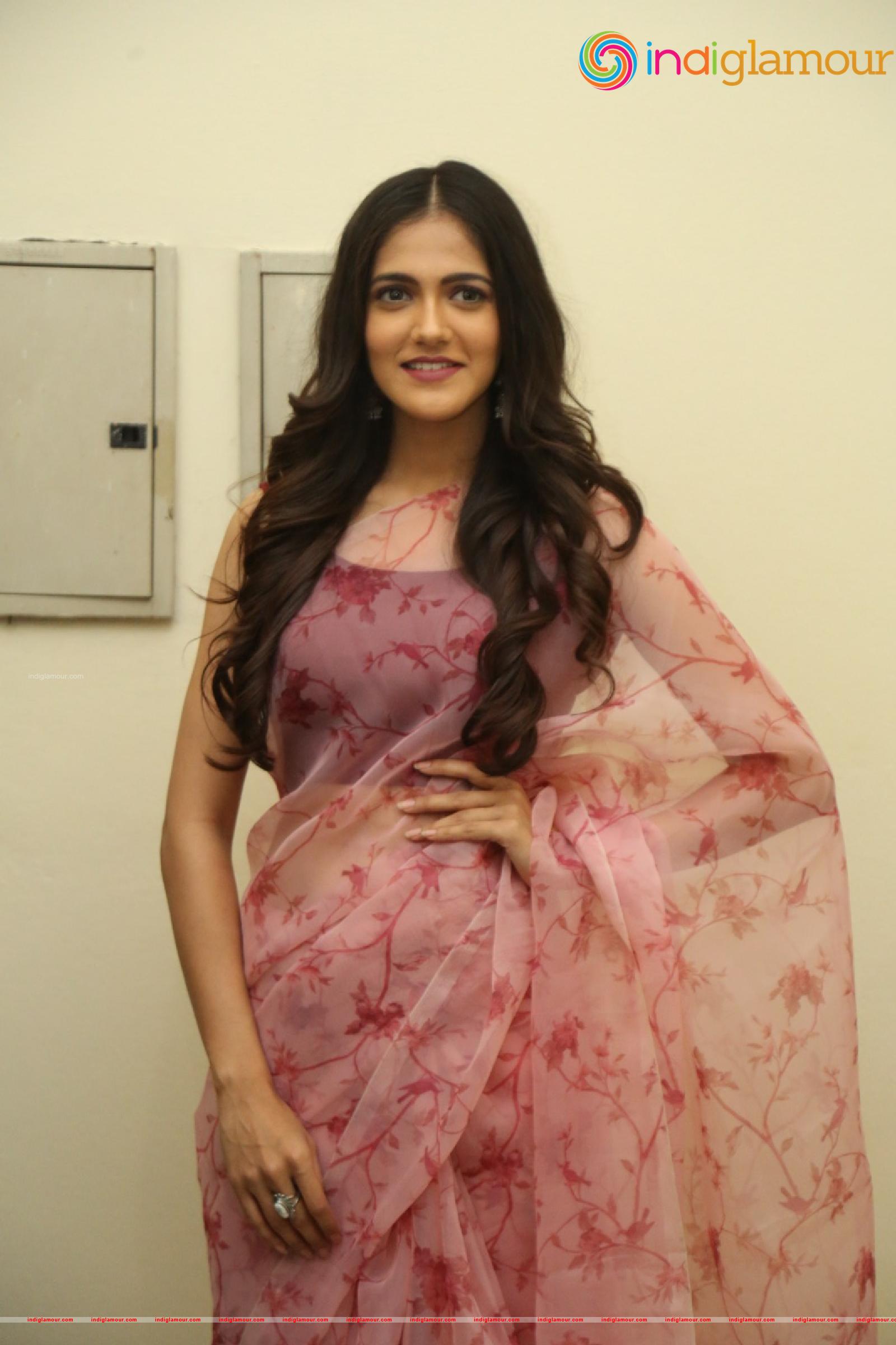 Simran Chowdary Actress hd photo
