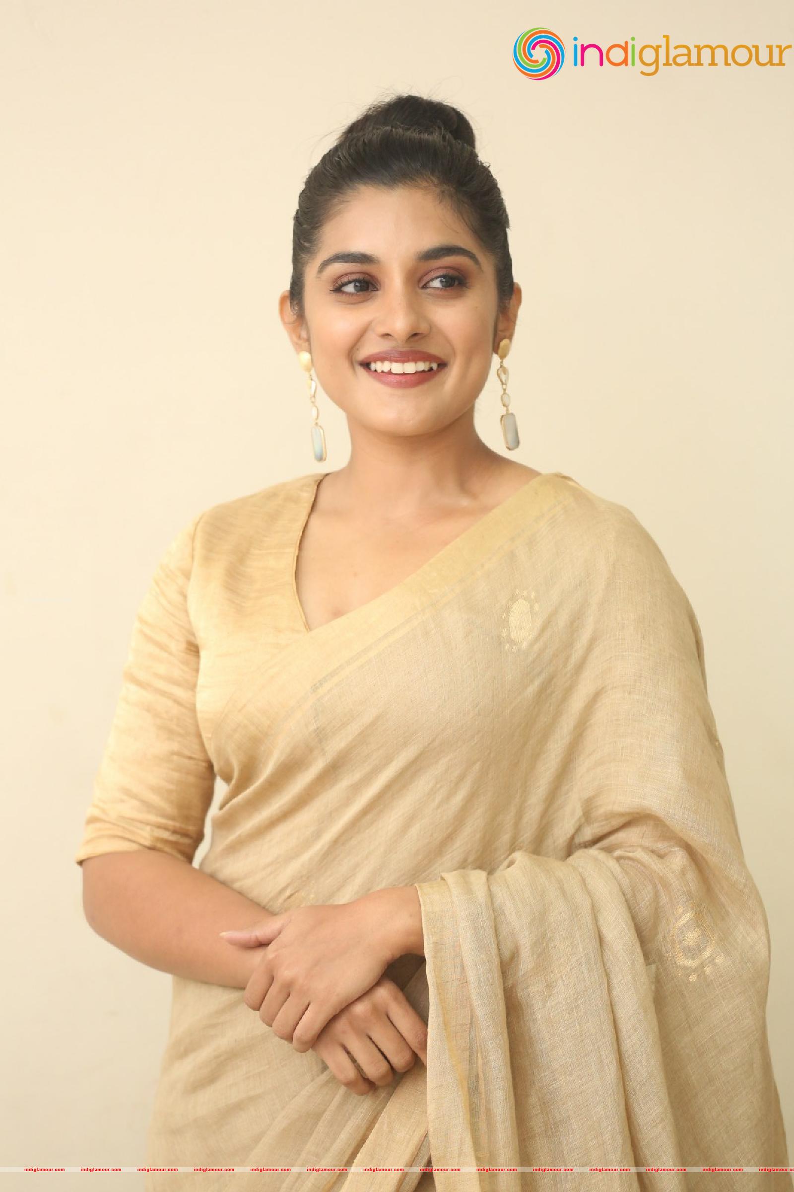 Nivetha Thomas Actress hd photo