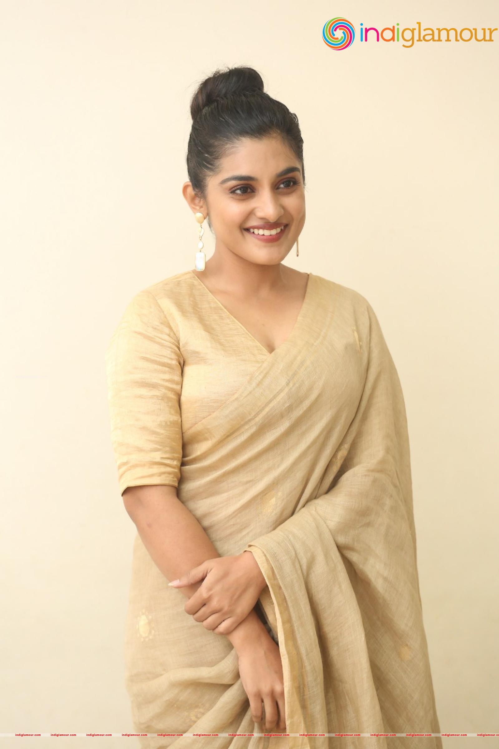 Nivetha Thomas Actress hd photo