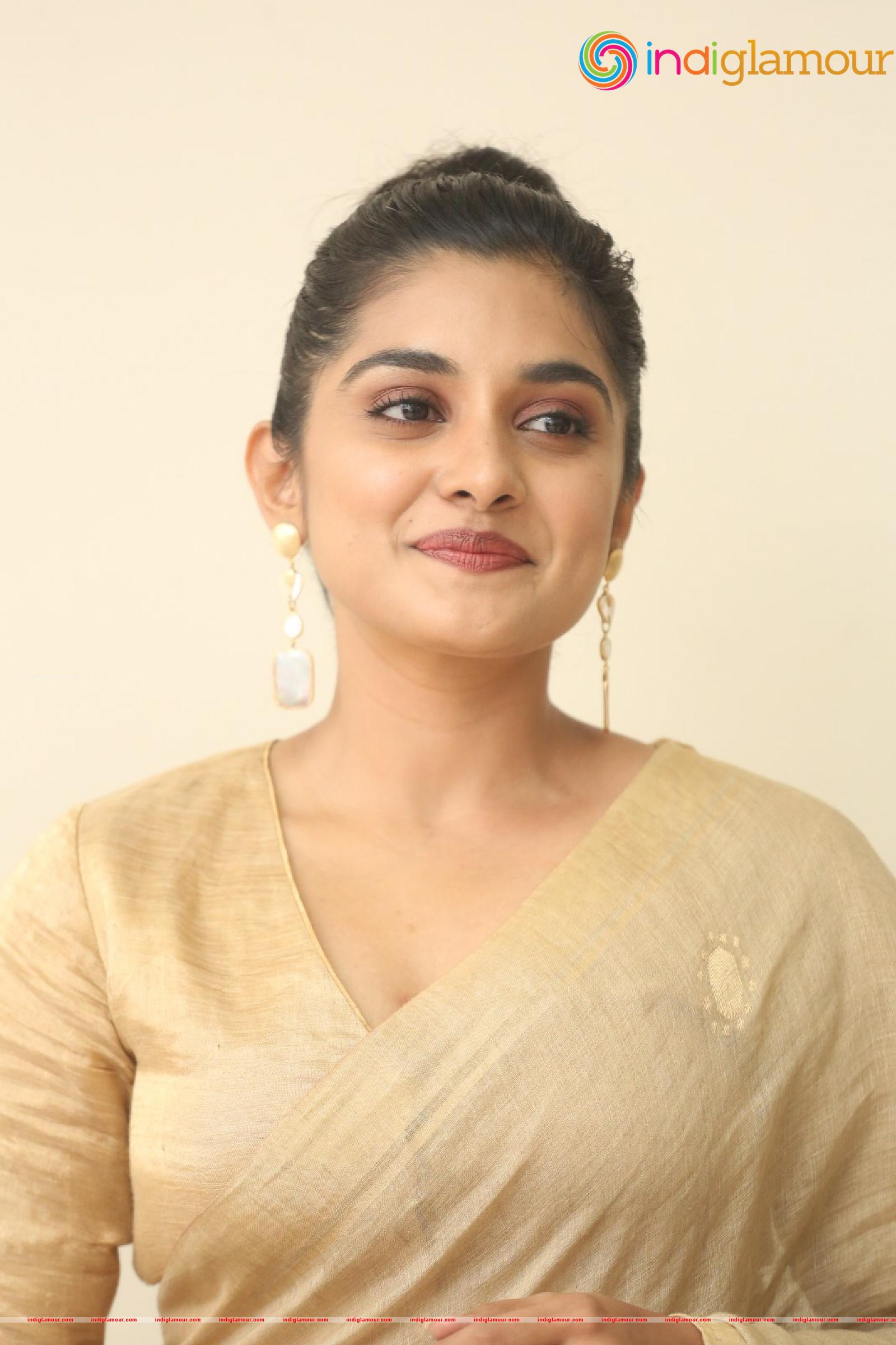 Nivetha Thomas Actress hd photo