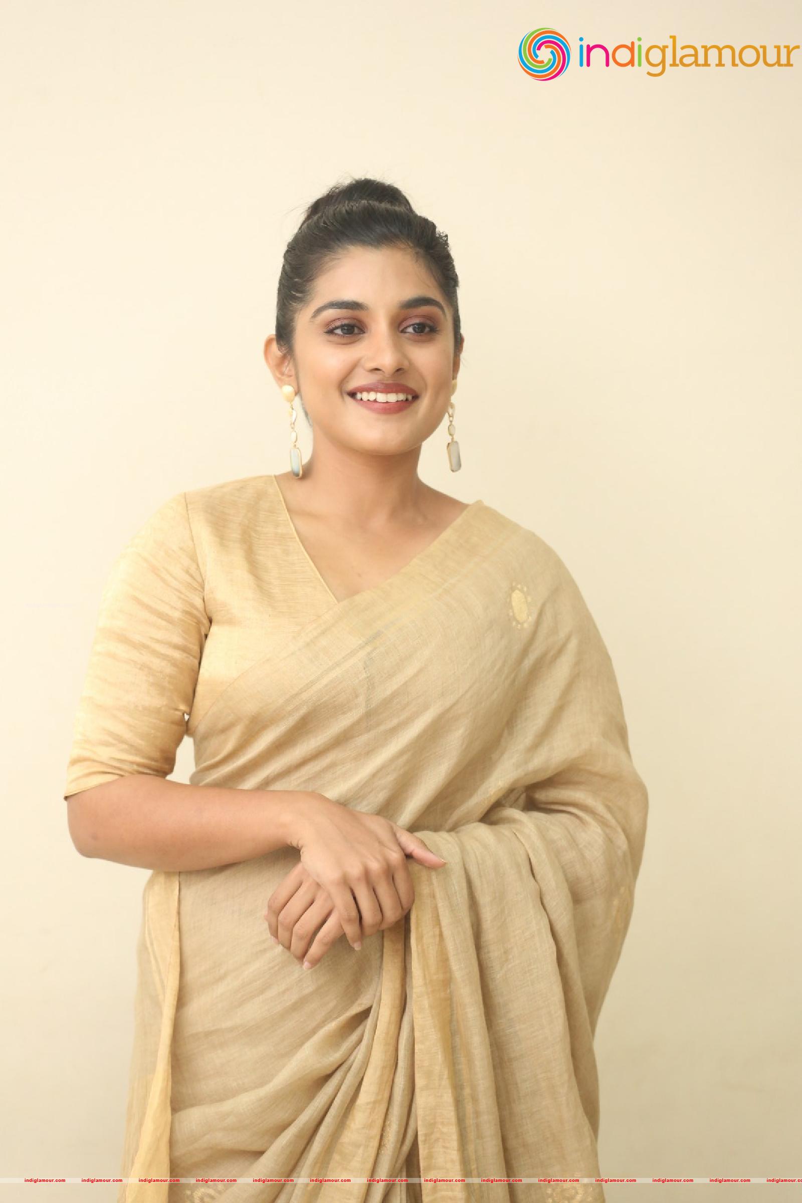 Nivetha Thomas Actress hd photo