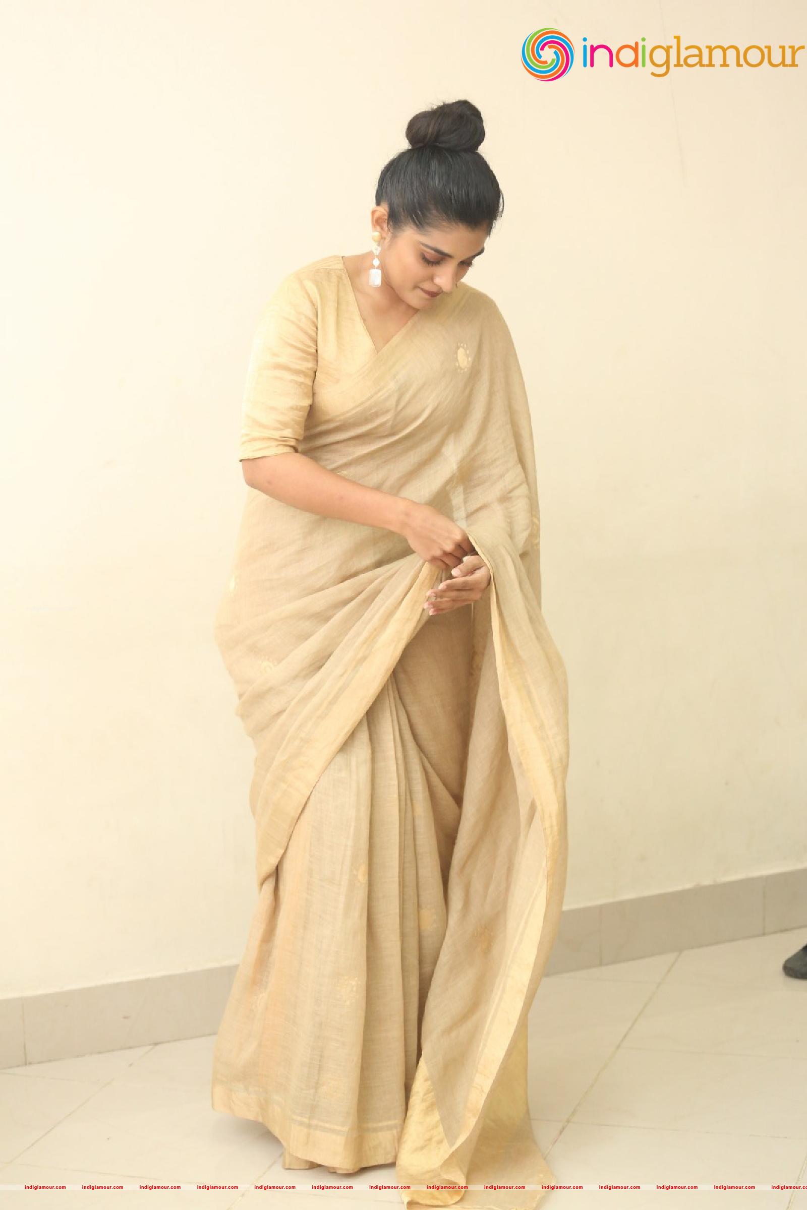 Nivetha Thomas Actress hd photo
