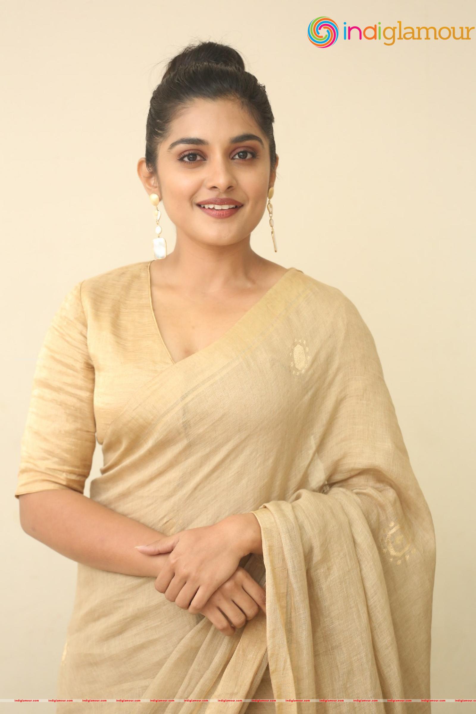 Nivetha Thomas Actress hd photo