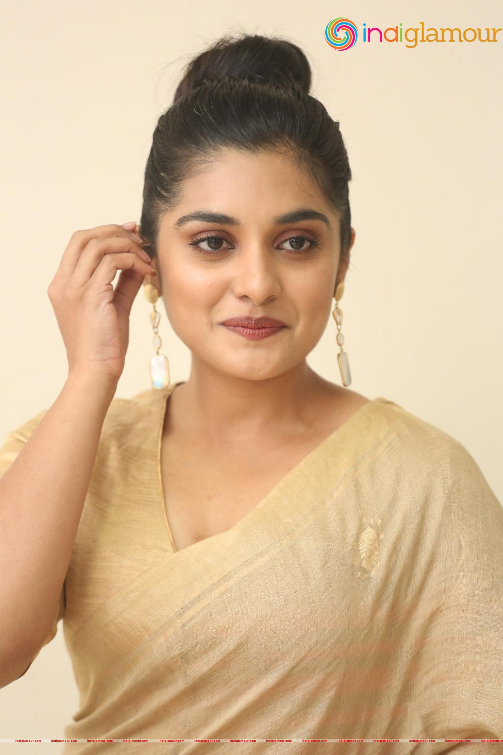 Nivetha Thomas Actress hd photo