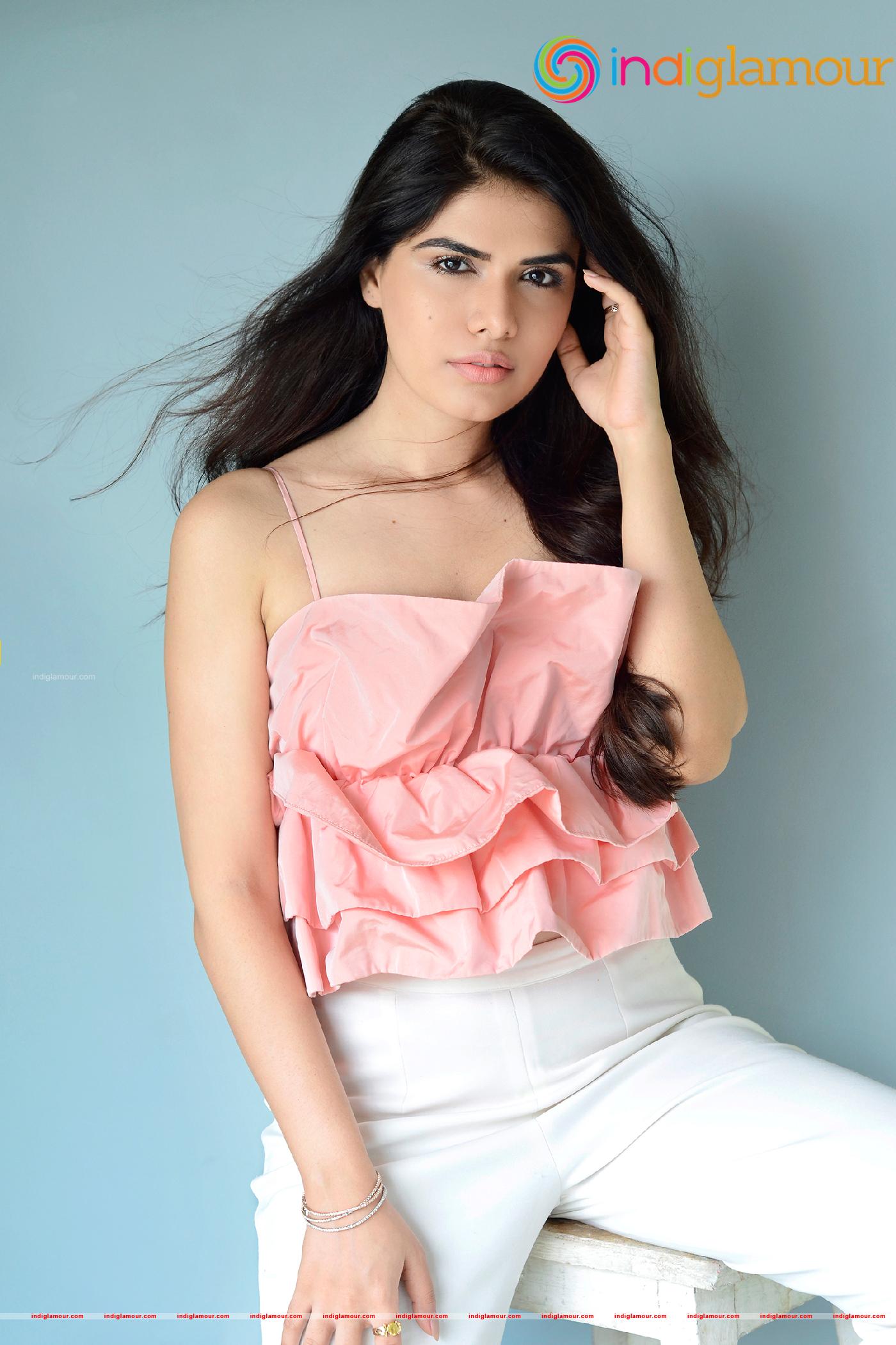 Twiinkle Saaj Actress hd photo