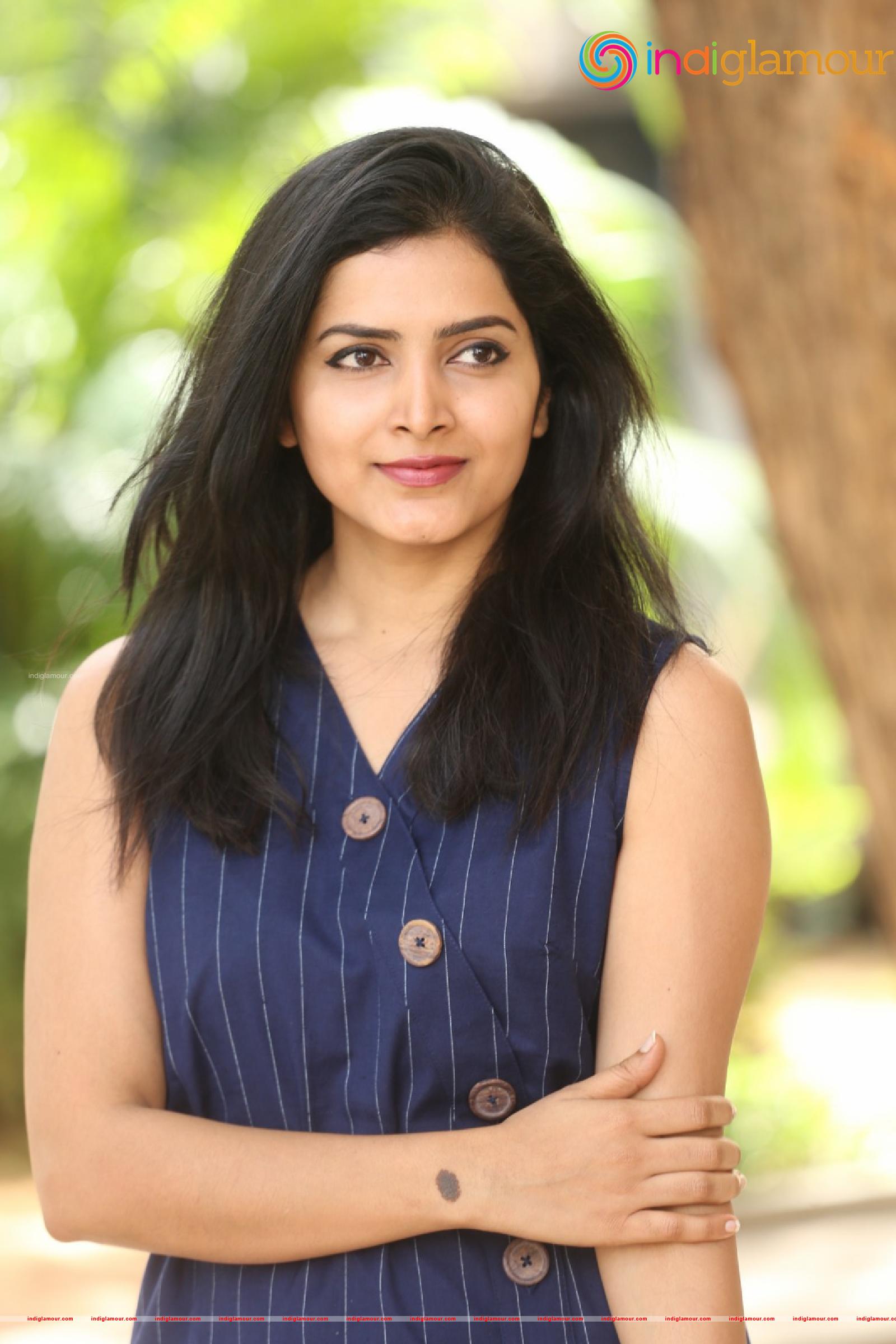 Pavani Gangireddy Actress hd photo