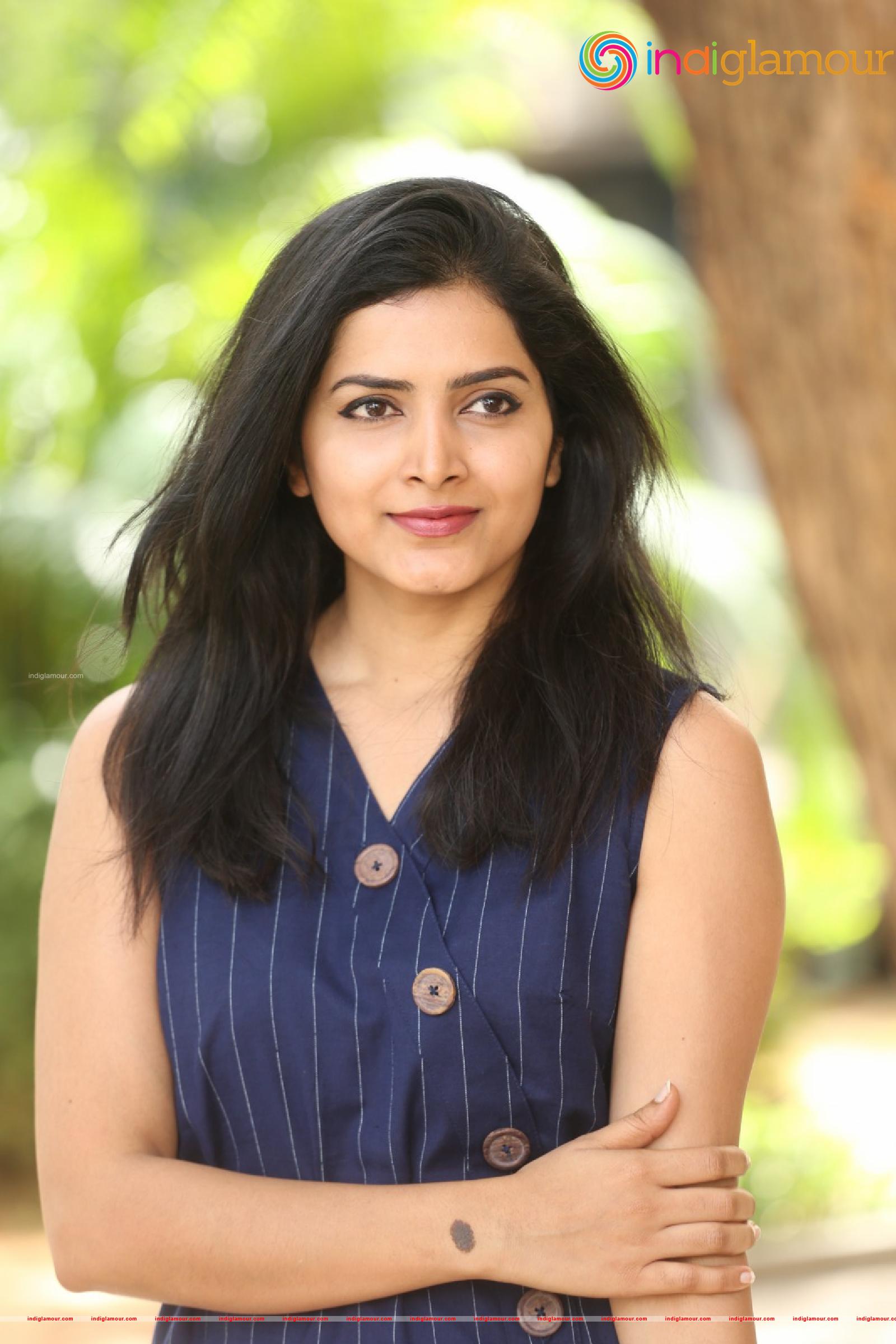 Pavani Gangireddy Actress hd photo