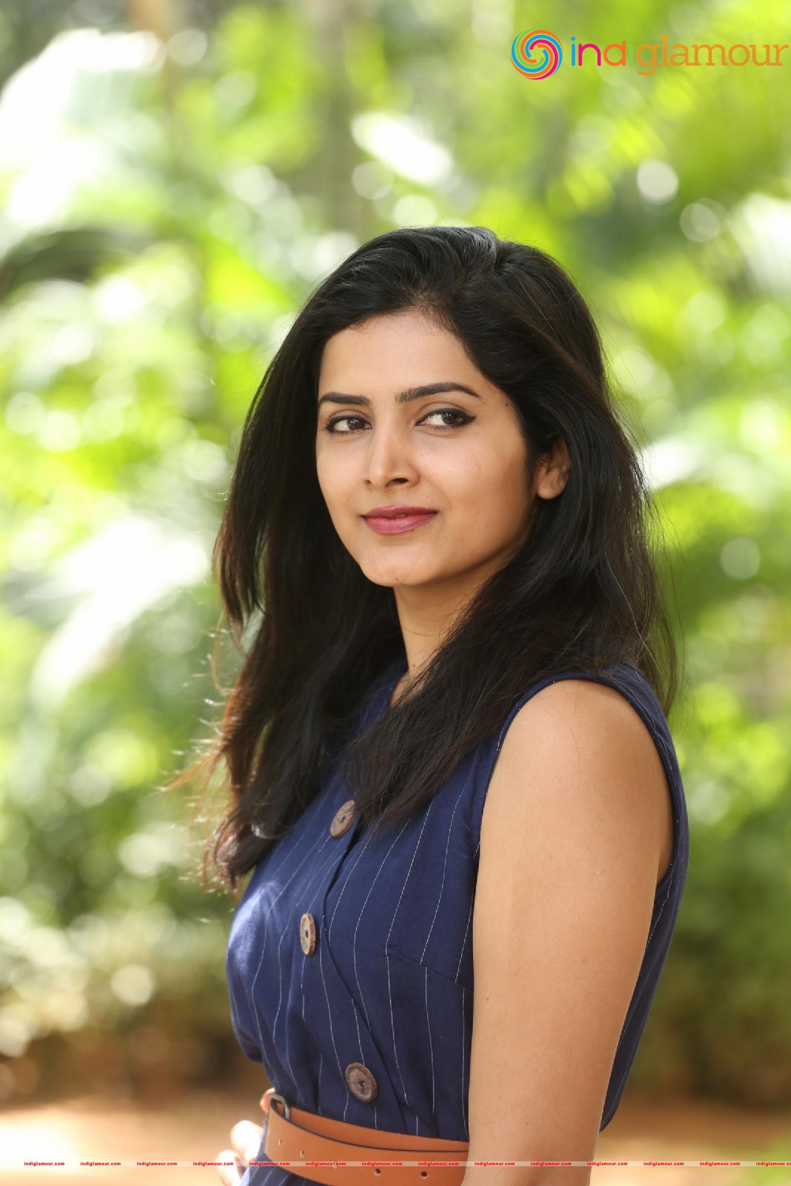 Pavani Gangireddy Actress hd photo