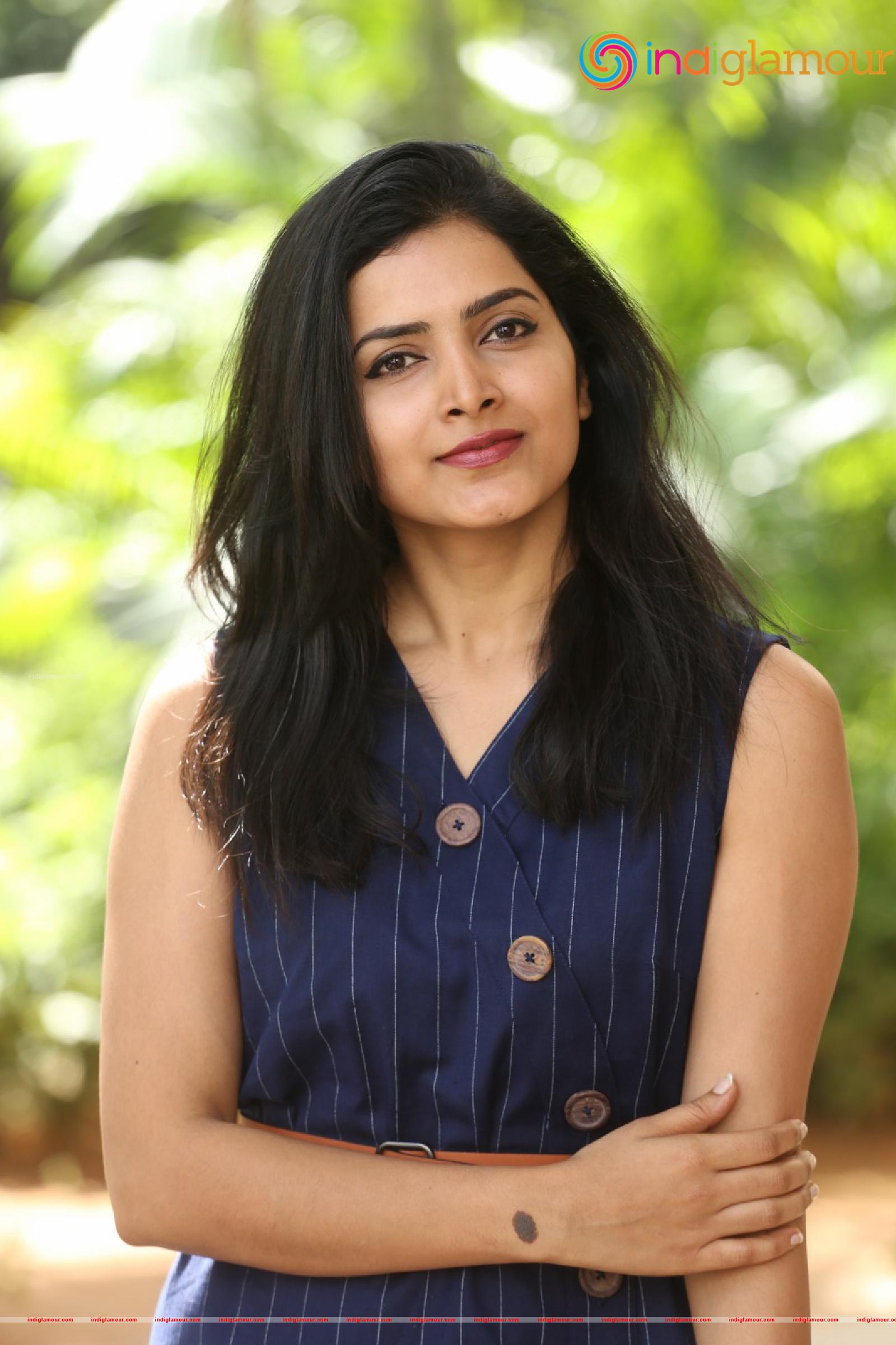 Pavani Gangireddy Actress hd photo