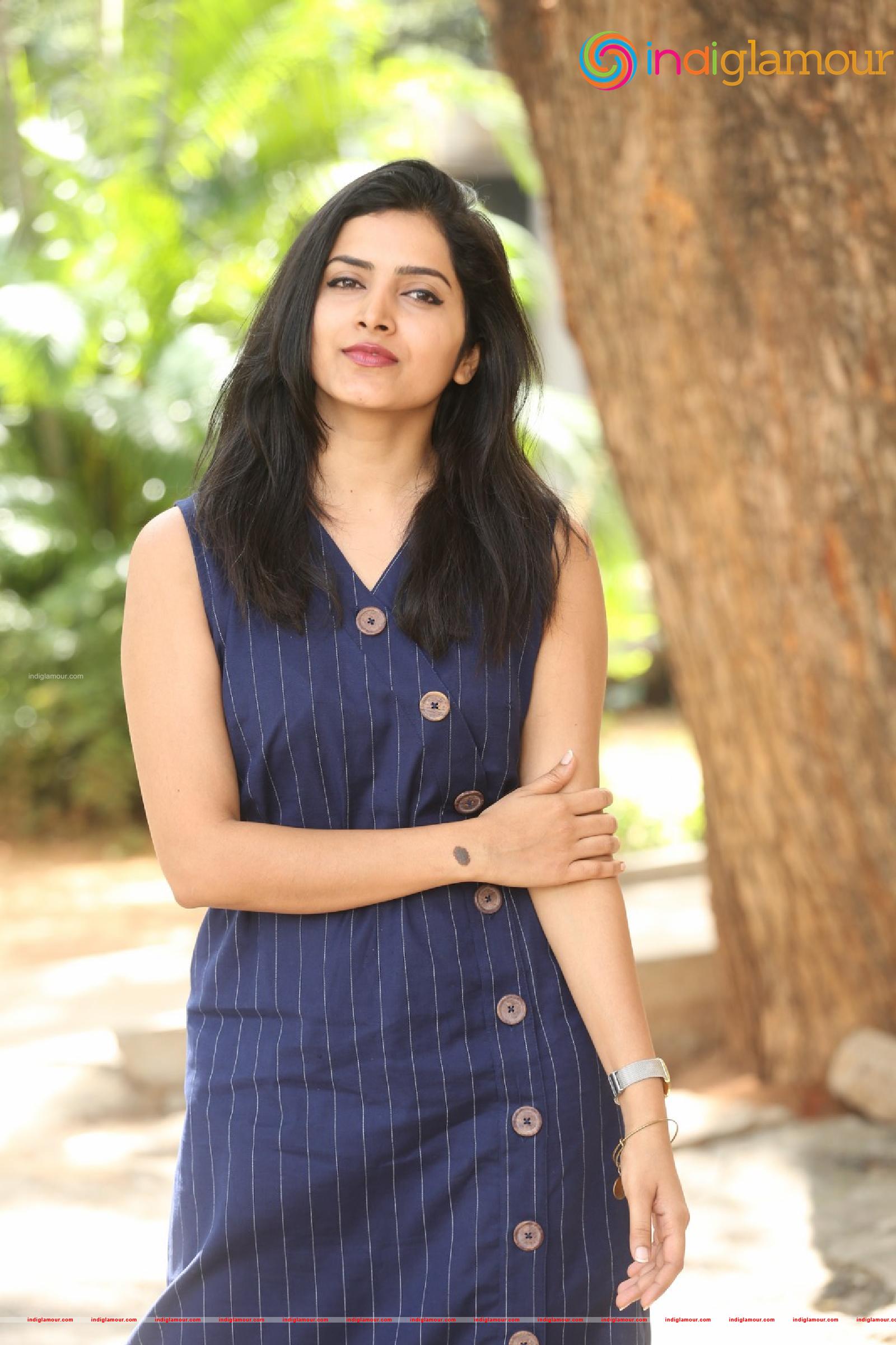 Pavani Gangireddy Actress hd photo
