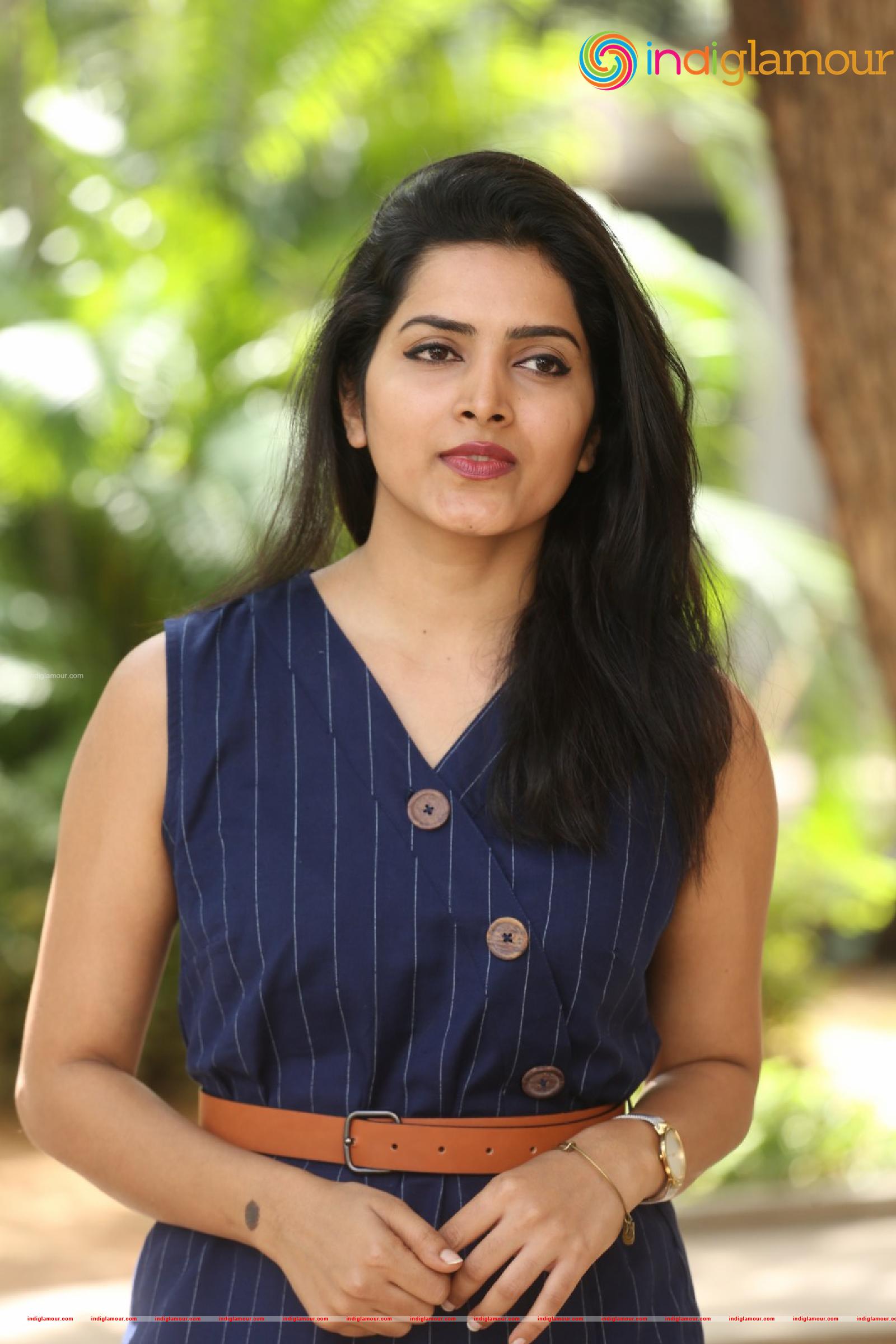 Pavani Gangireddy Actress hd photo