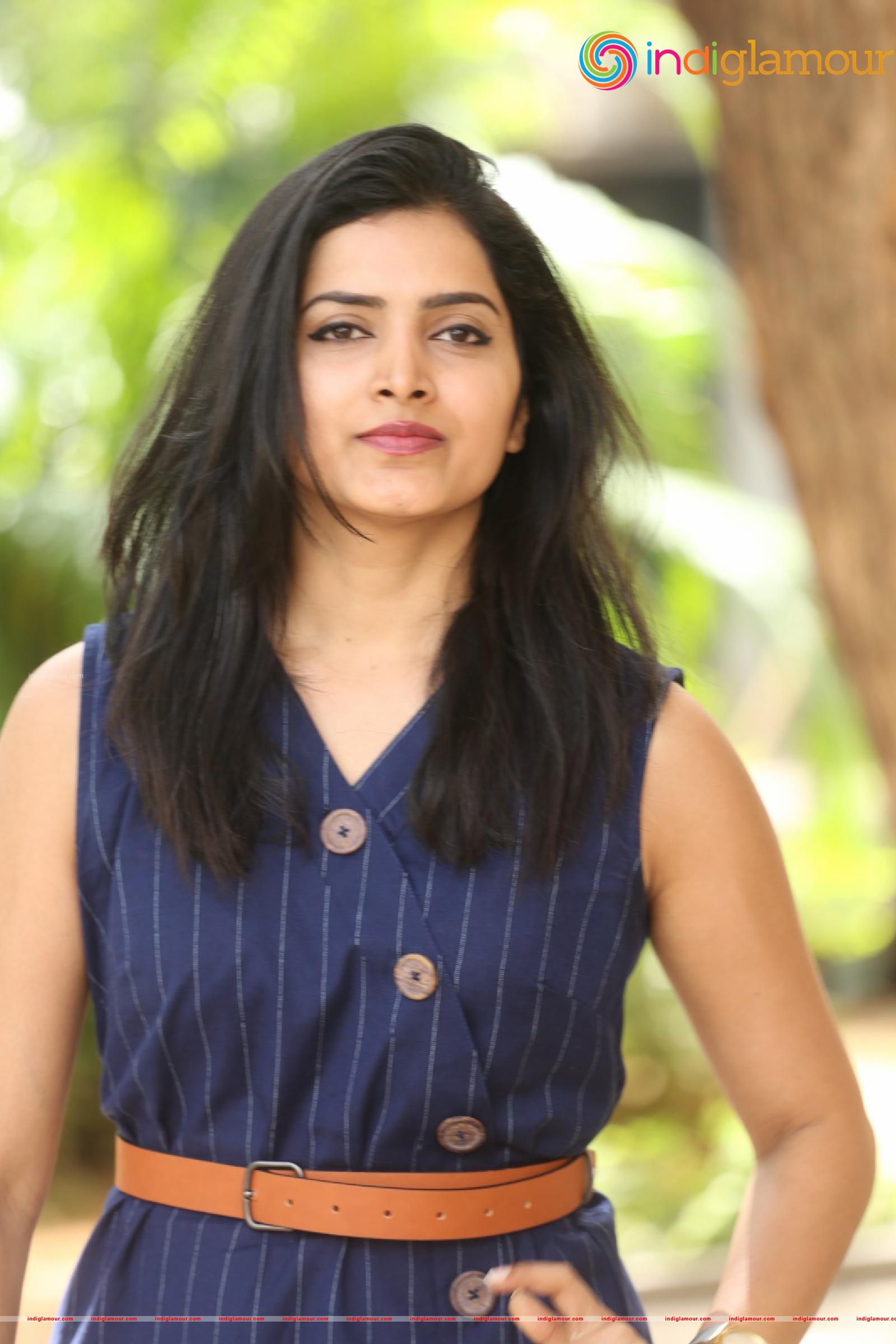 Pavani Gangireddy Actress hd photo