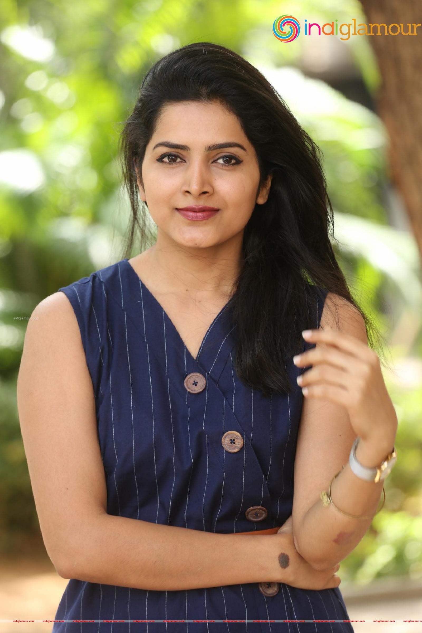 Pavani Gangireddy Actress hd photo
