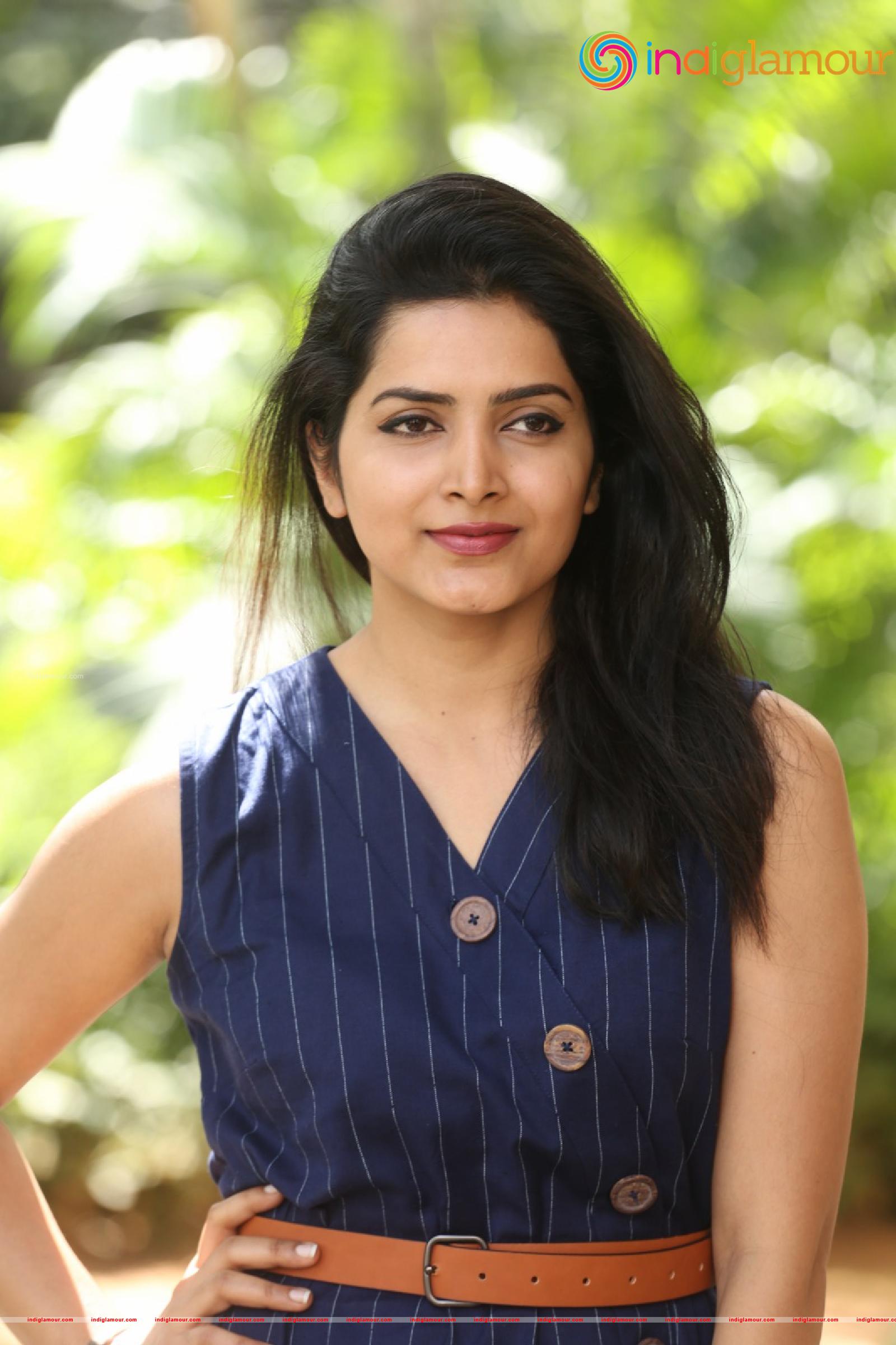 Pavani Gangireddy Actress hd photo
