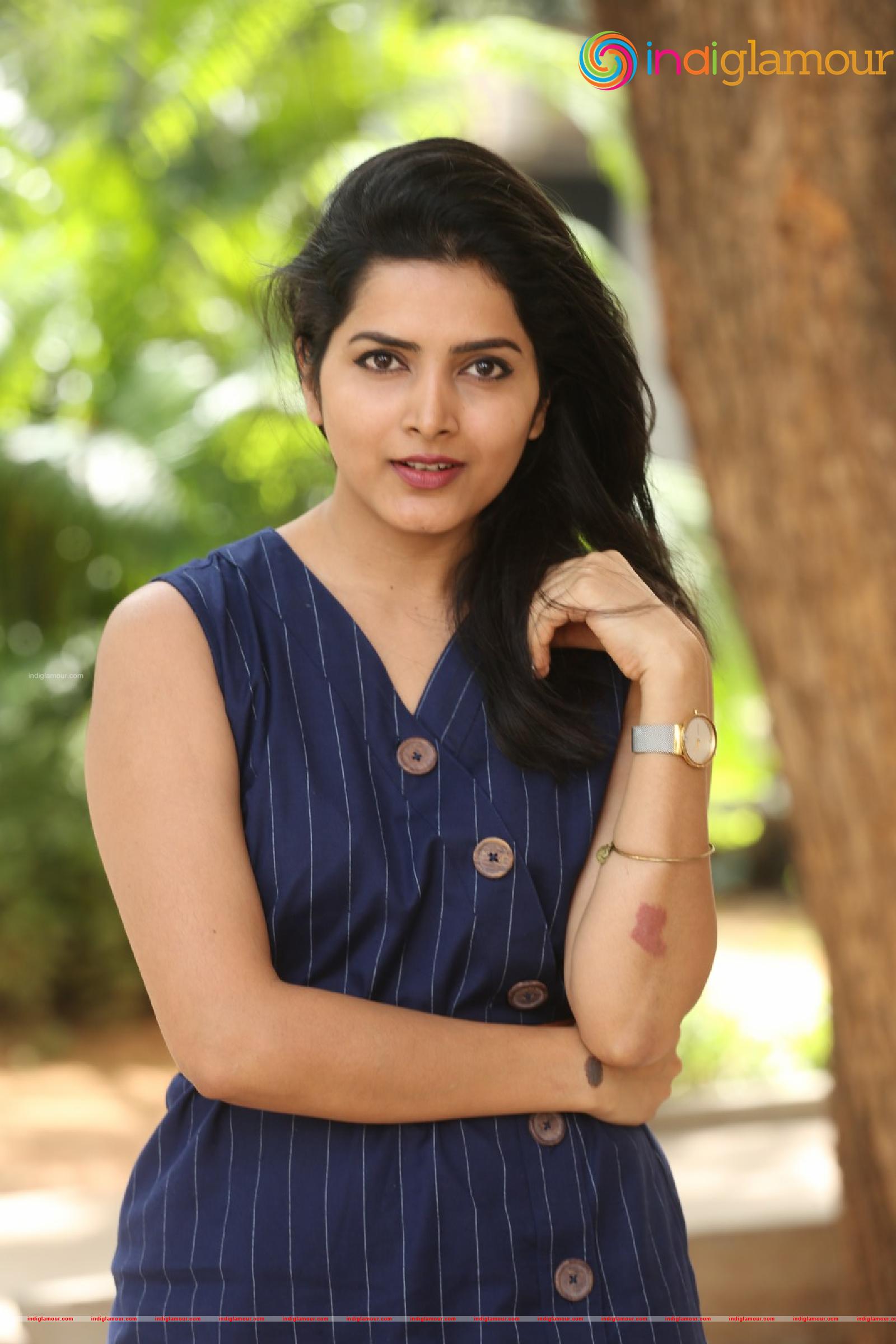Pavani Gangireddy Actress hd photo