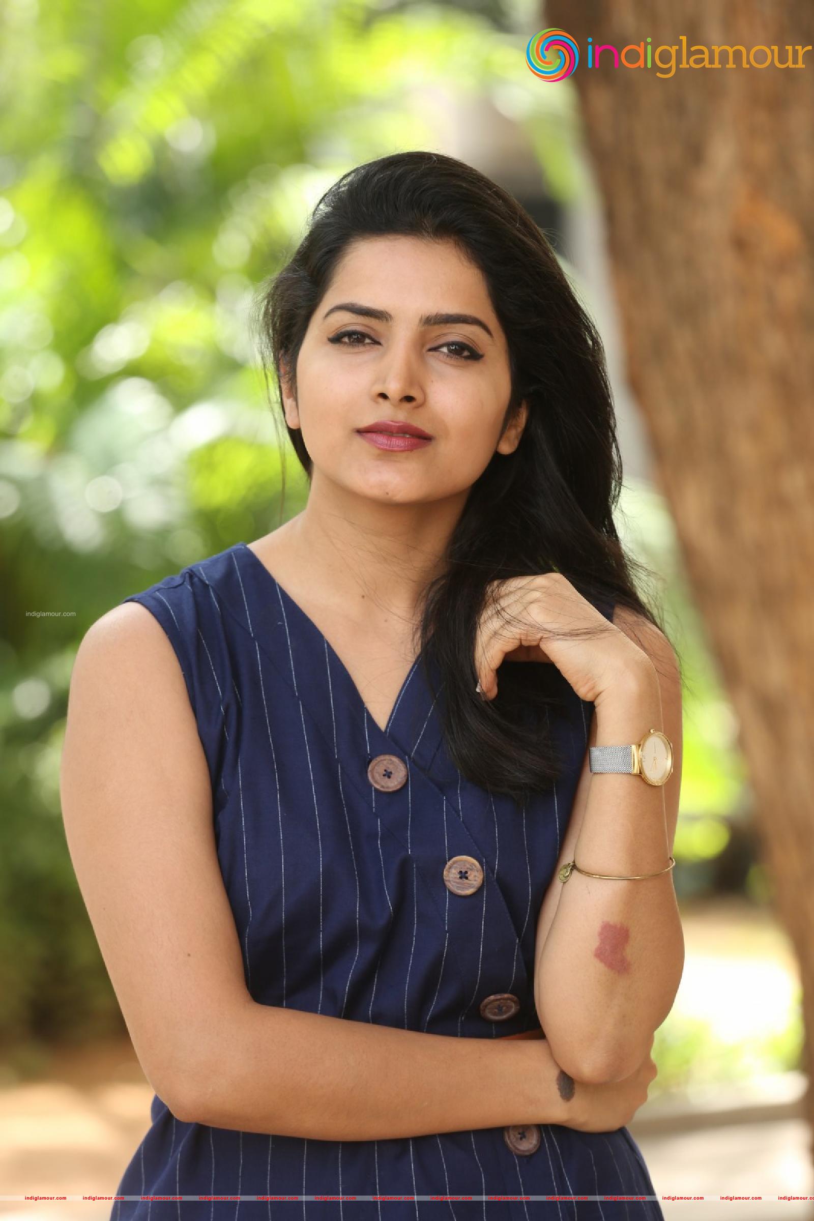 Pavani Gangireddy Actress hd photo