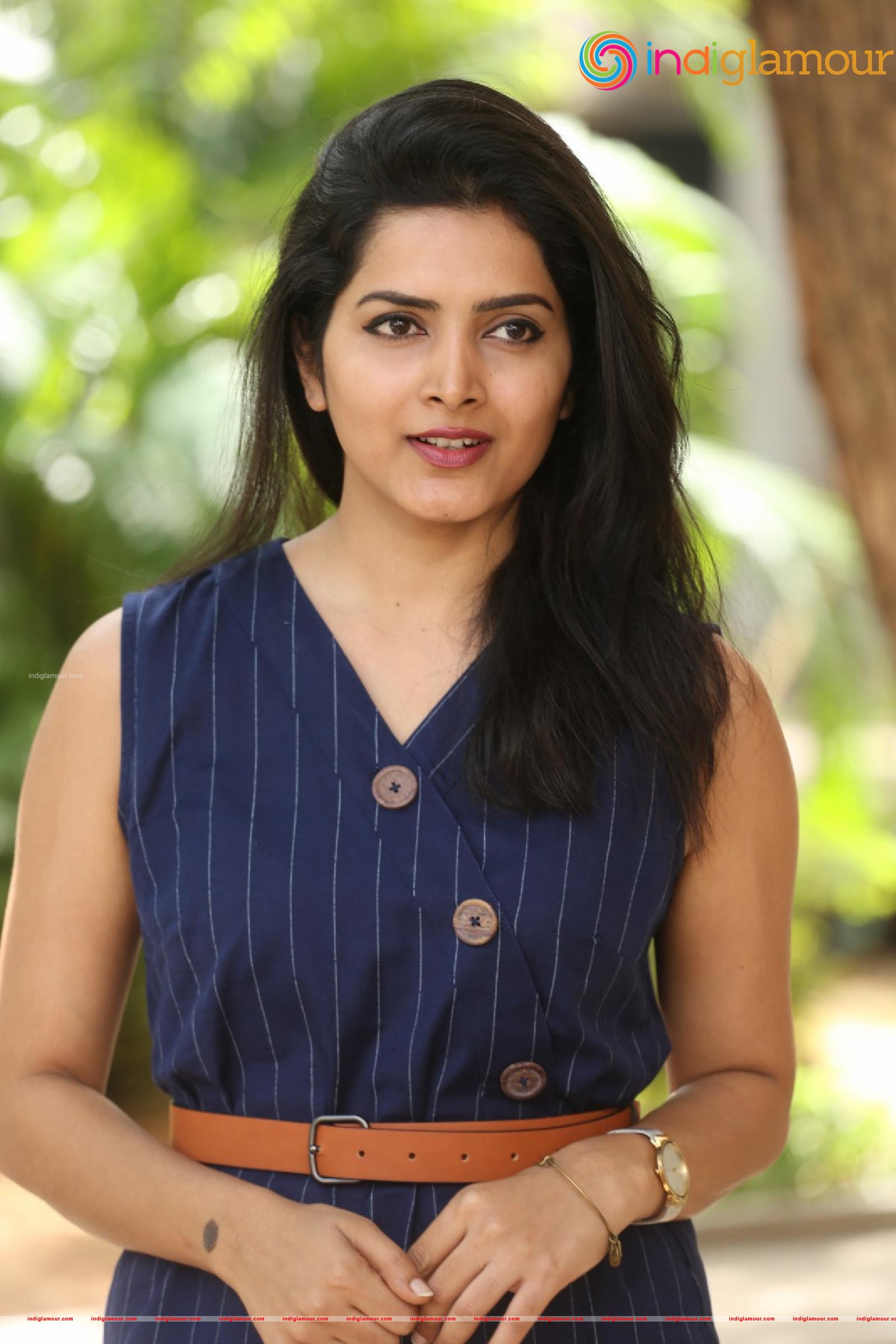 Pavani Gangireddy Actress hd photo