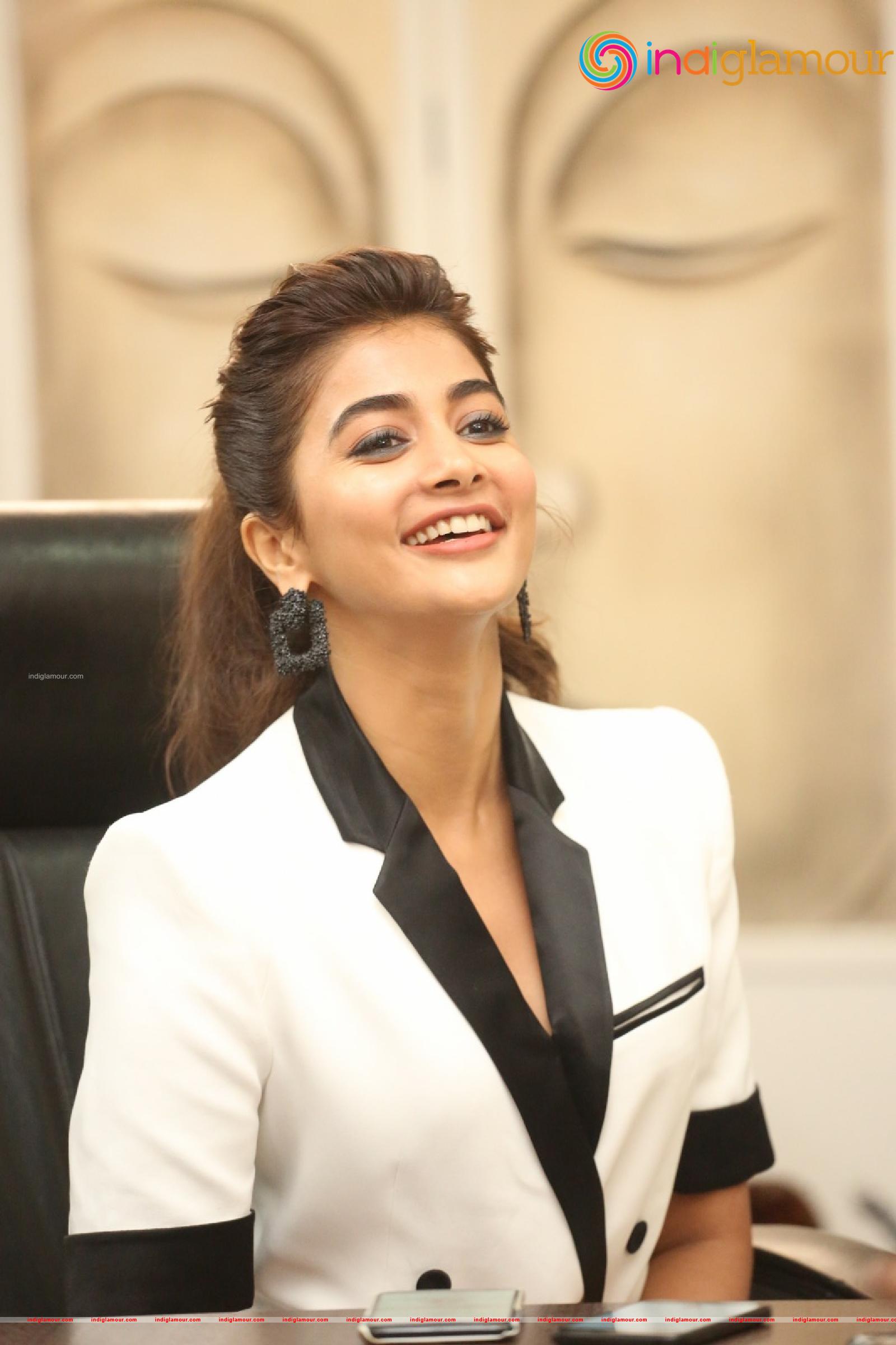 Pooja Hegde Actress hd photo