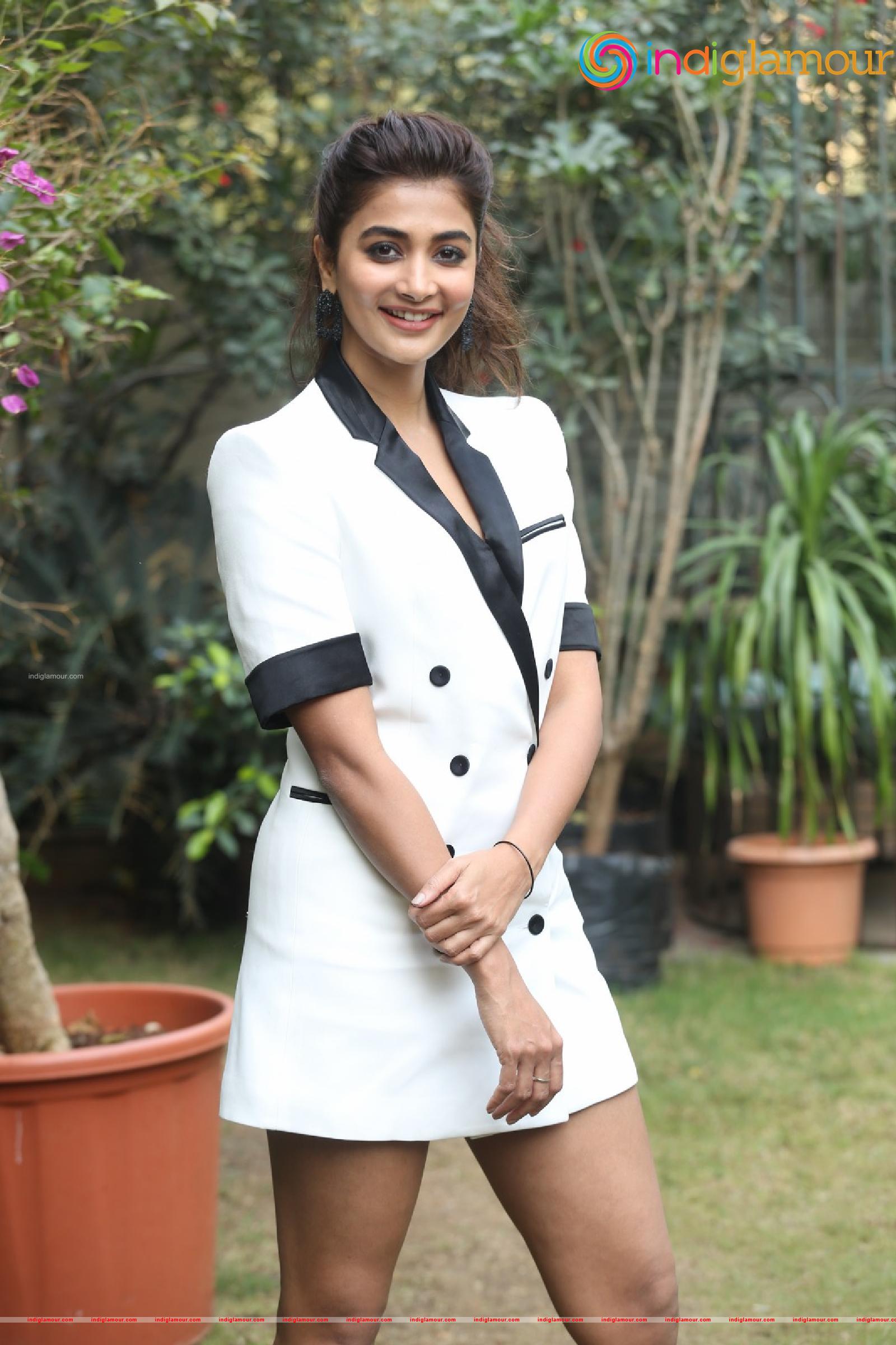 Pooja Hegde Actress hd photo