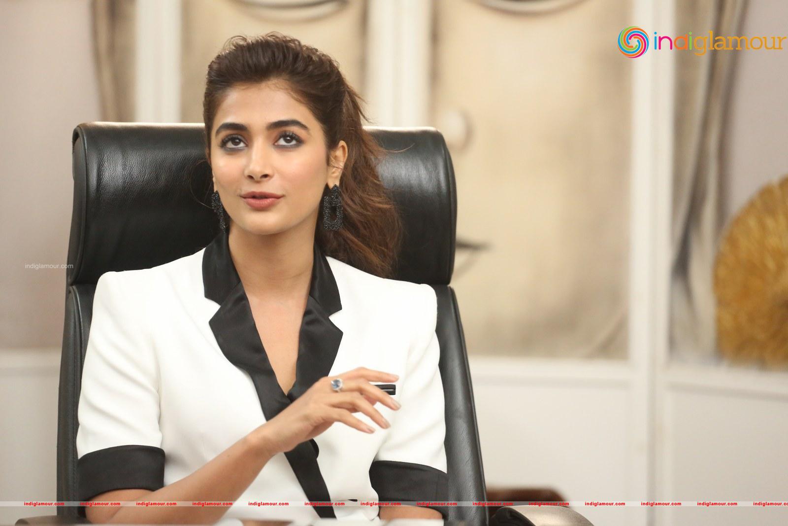 Pooja Hegde Actress hd photo