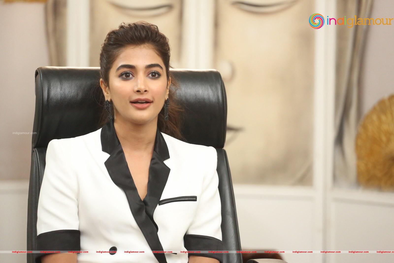 Pooja Hegde Actress hd photo