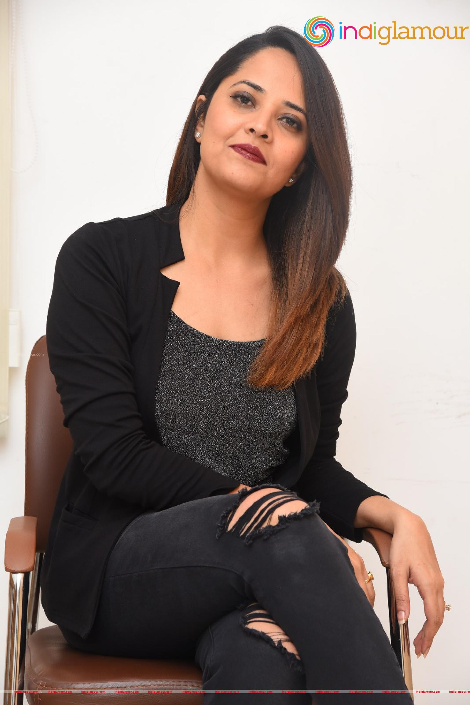 Anasuya Bharadwaj Actress hd photo