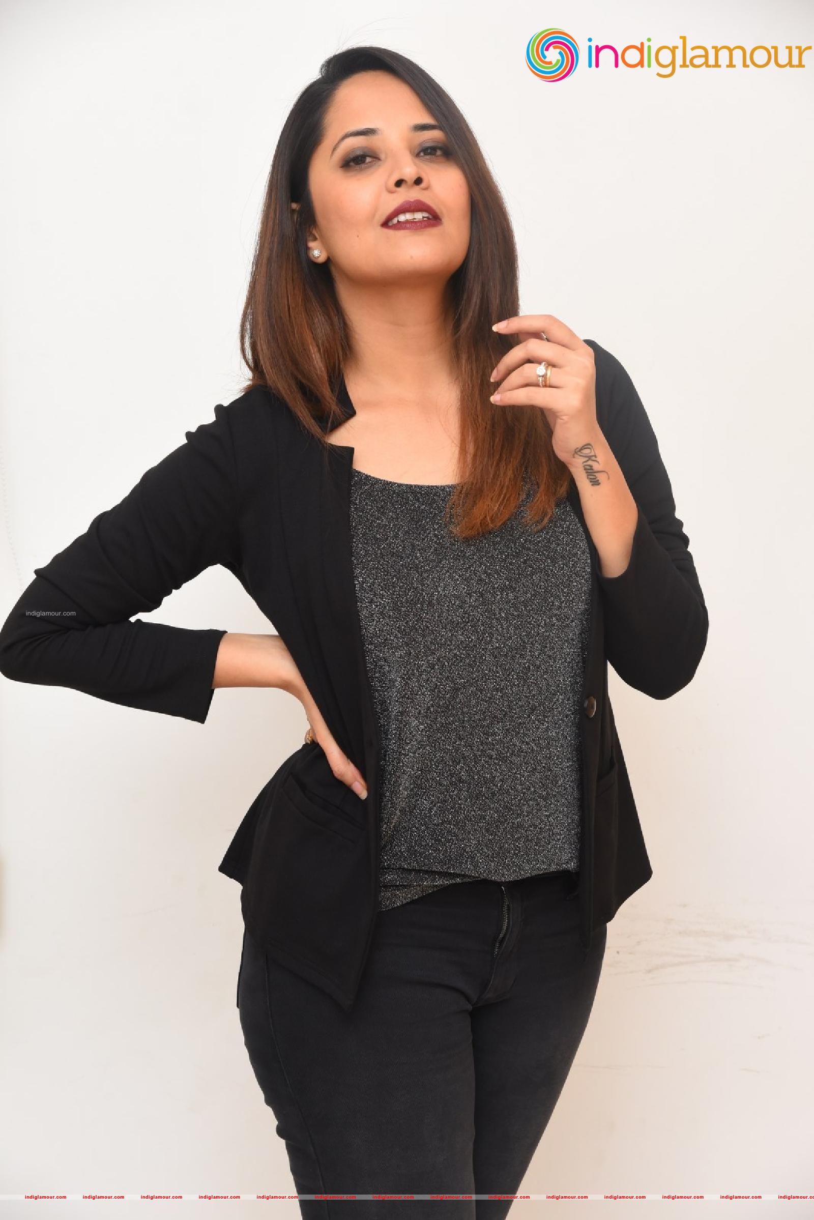 Anasuya Bharadwaj Actress hd photo