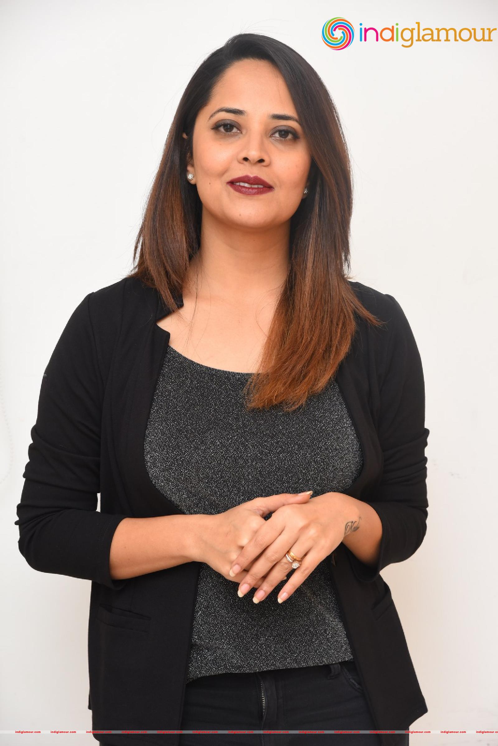 Anasuya Bharadwaj Actress hd photo