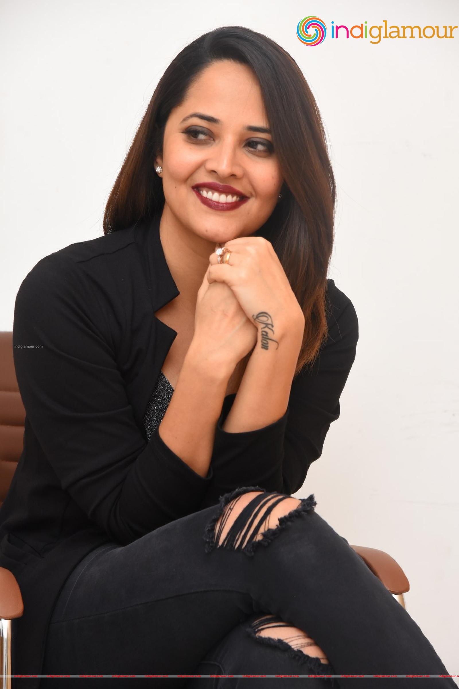 Anasuya Bharadwaj Actress hd photo