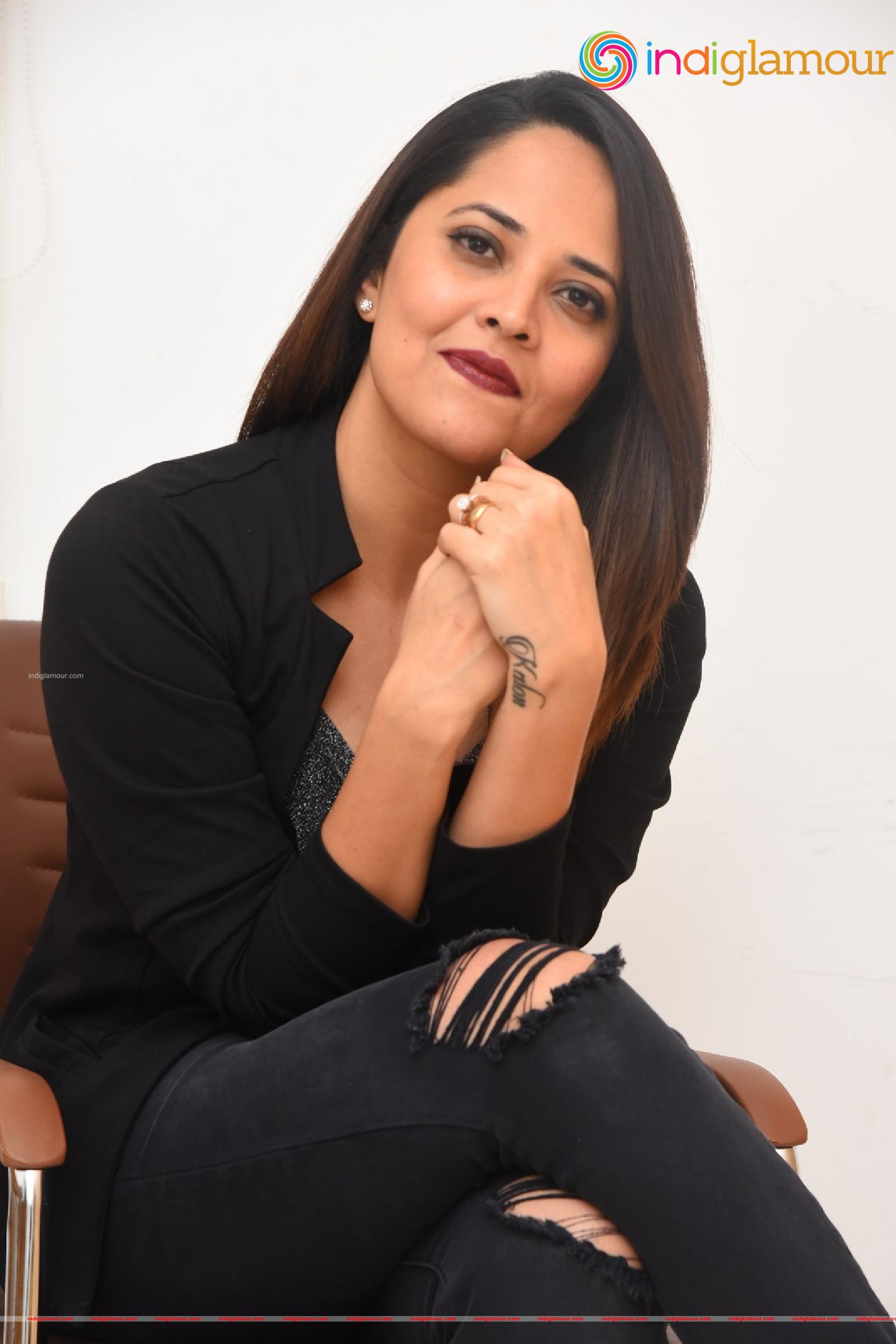 Anasuya Bharadwaj Actress hd photo