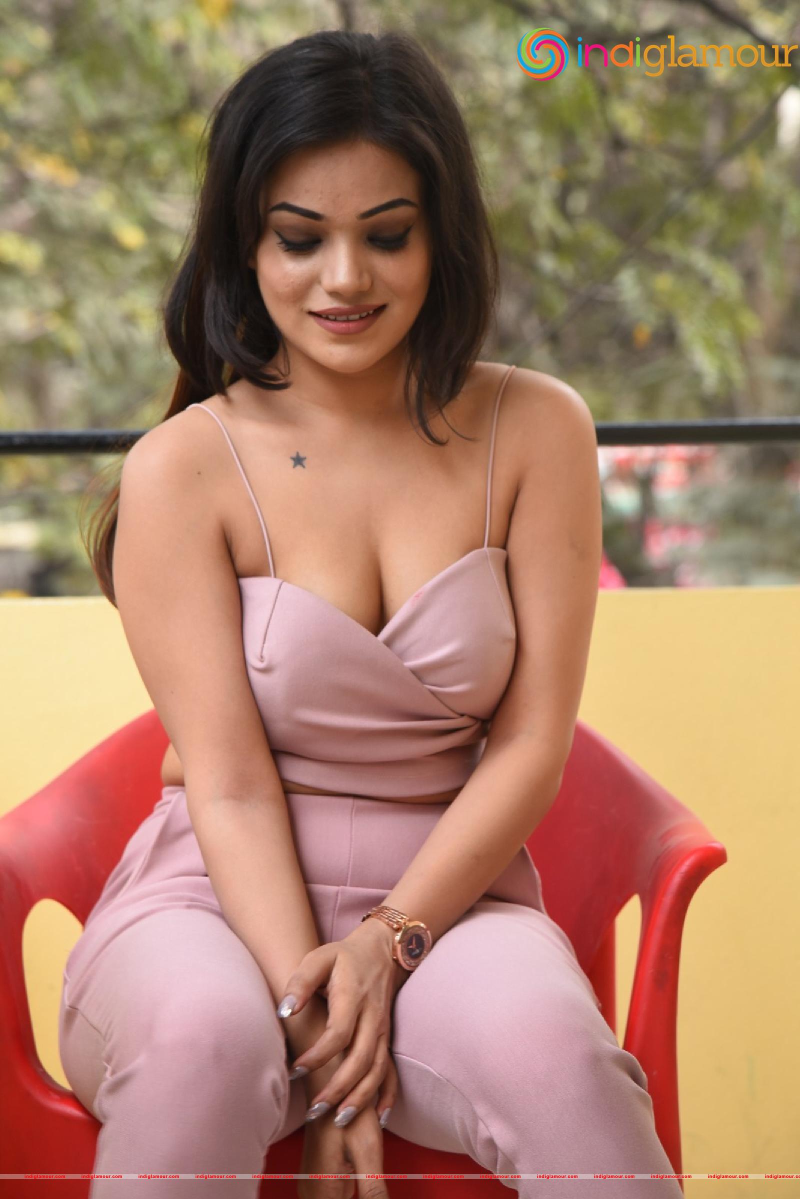 Aakarshika Goyal Actress hd photo