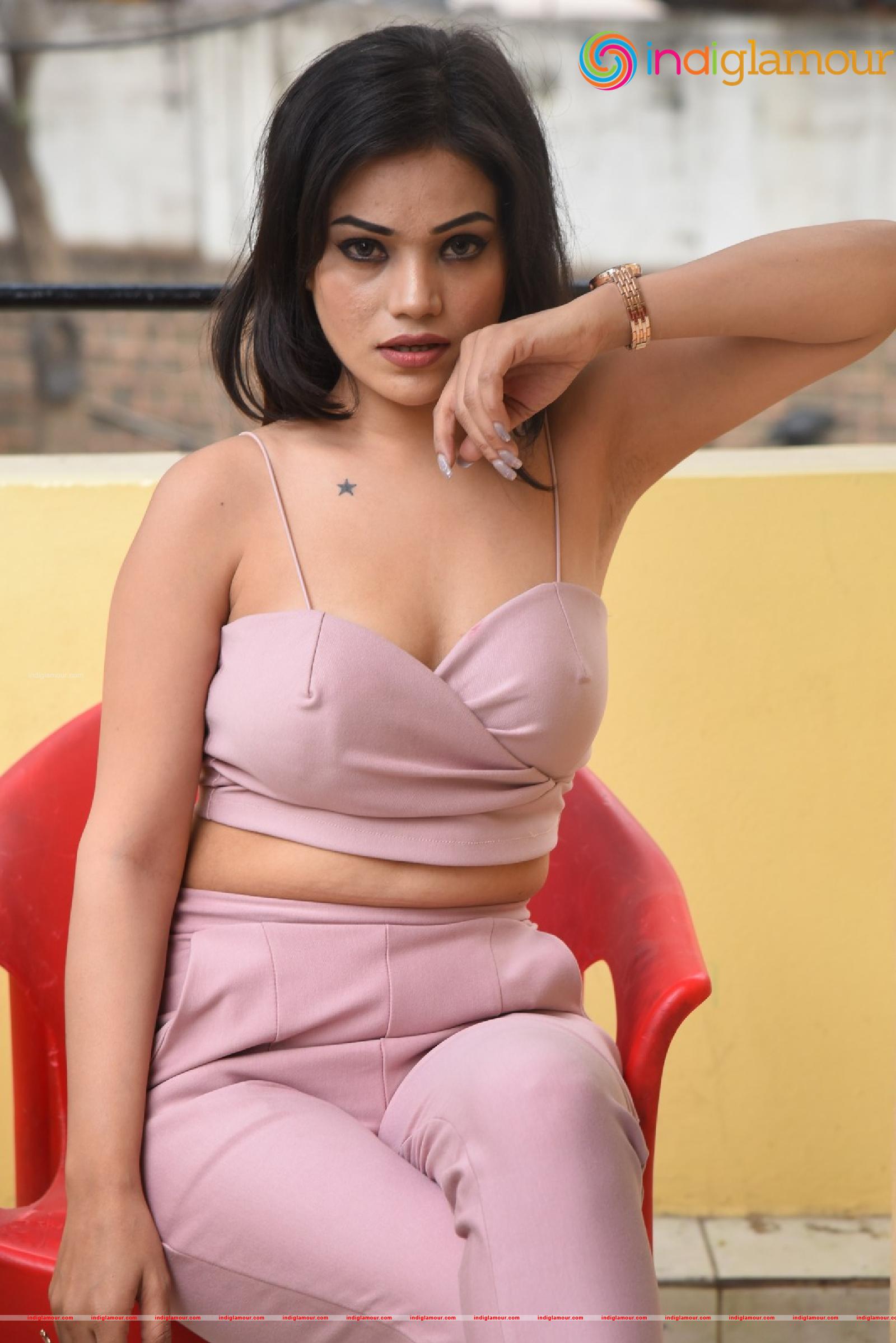 Aakarshika Goyal Actress hd photo