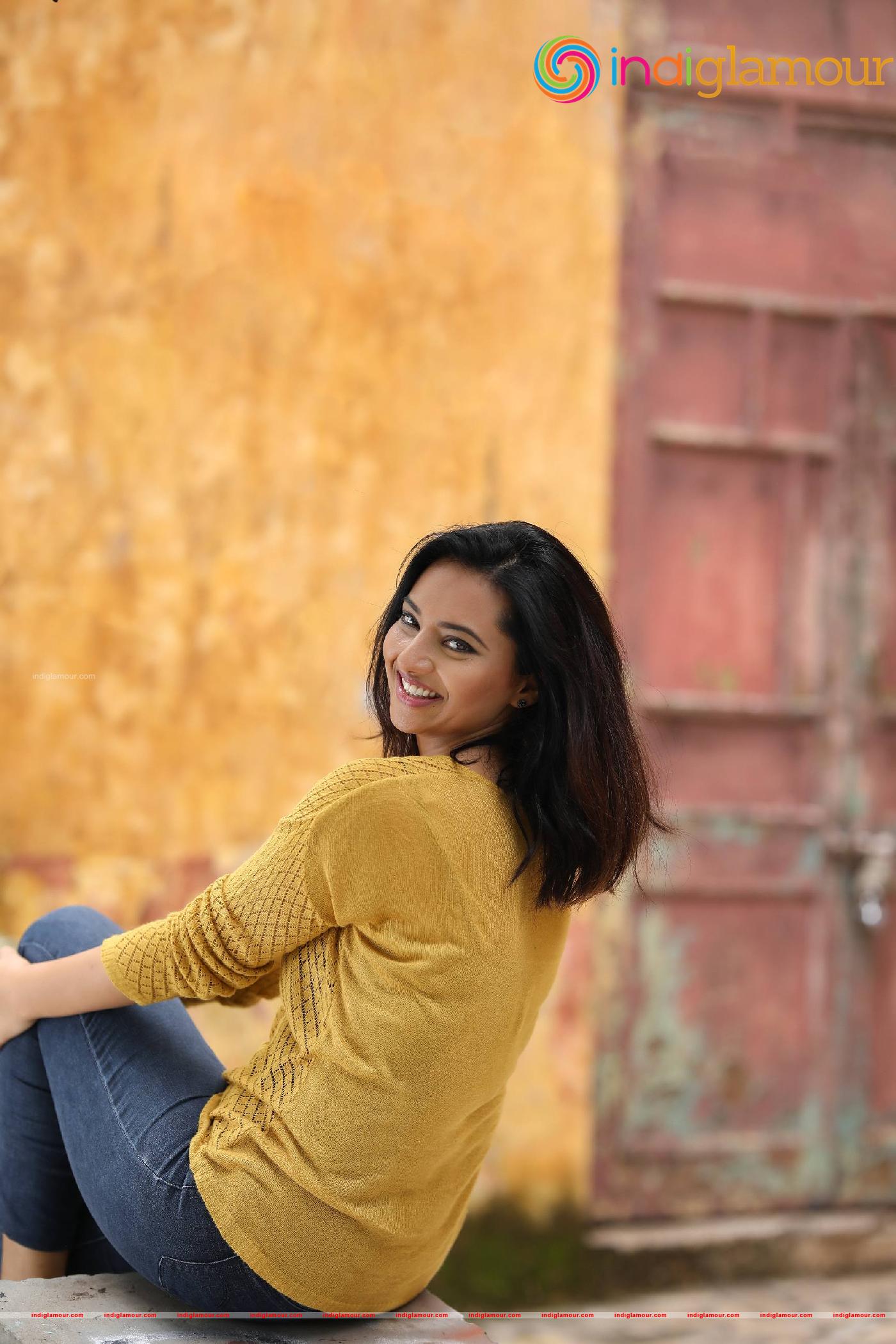 Isha Chawla Actress hd photo
