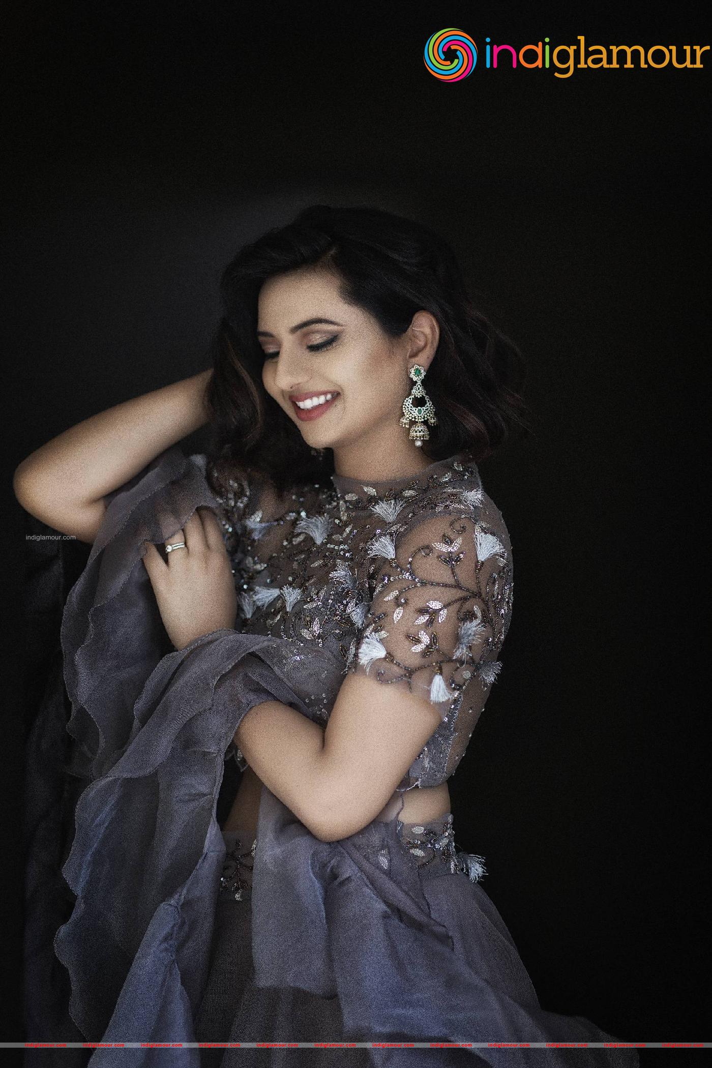 Isha Chawla Actress hd photo