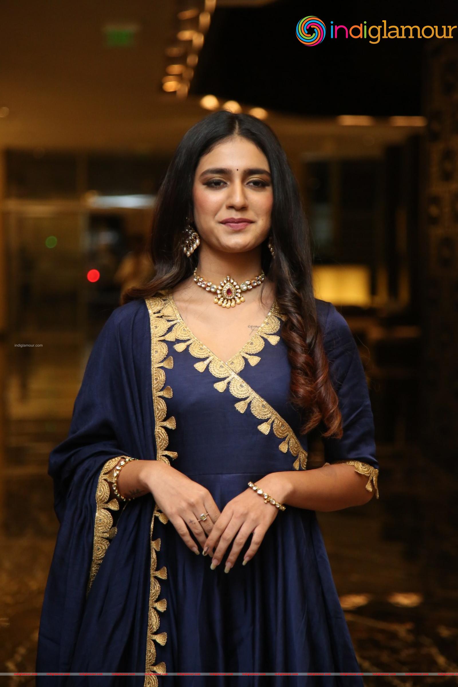 Priya Prakash Varrier Actress hd photo