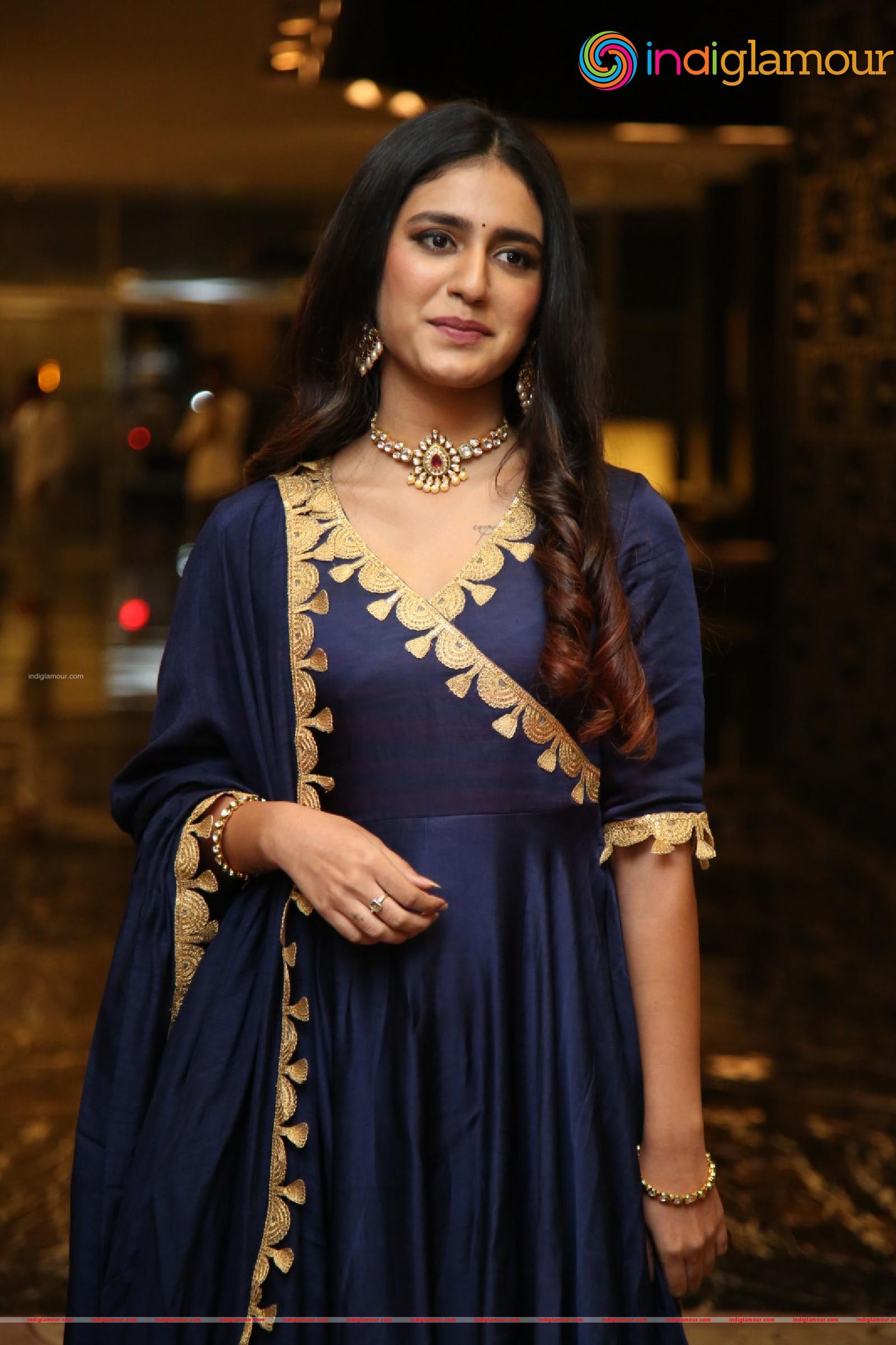 Priya Prakash Varrier Actress hd photo
