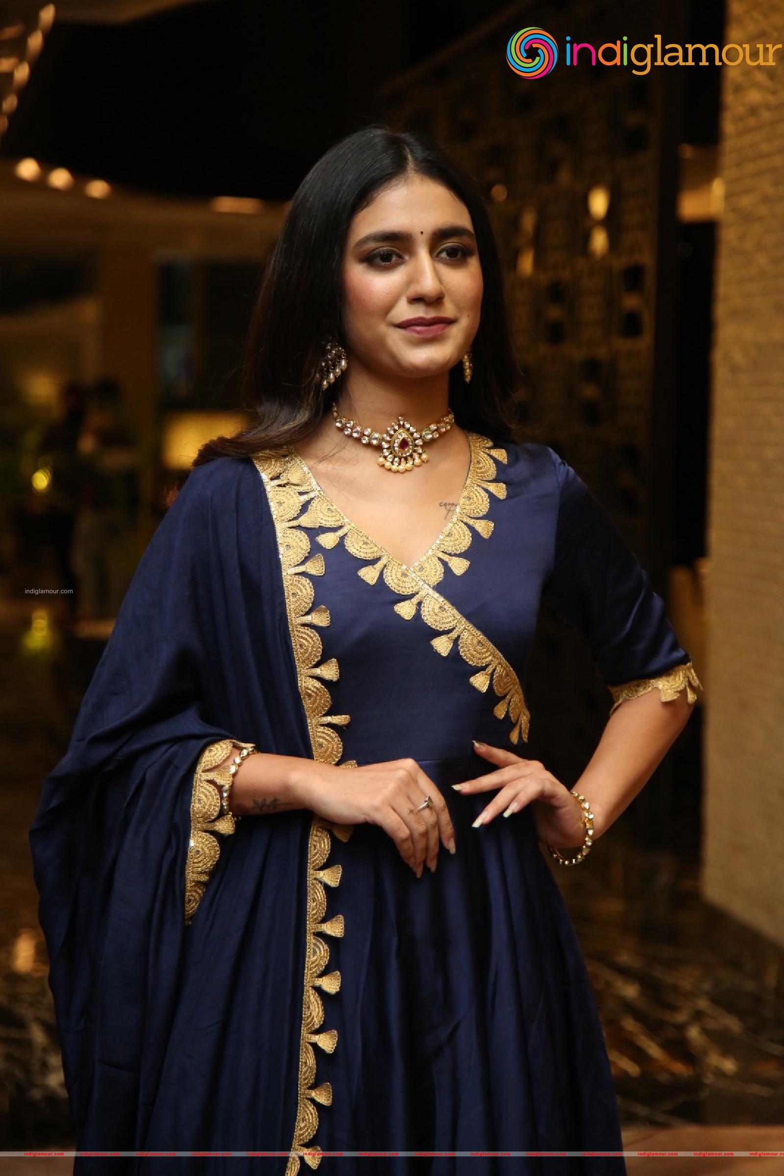 Priya Prakash Varrier Actress hd photo