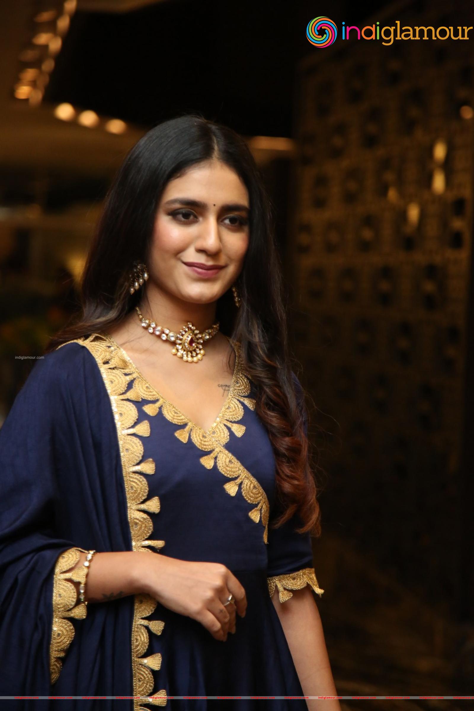Priya Prakash Varrier Actress hd photo