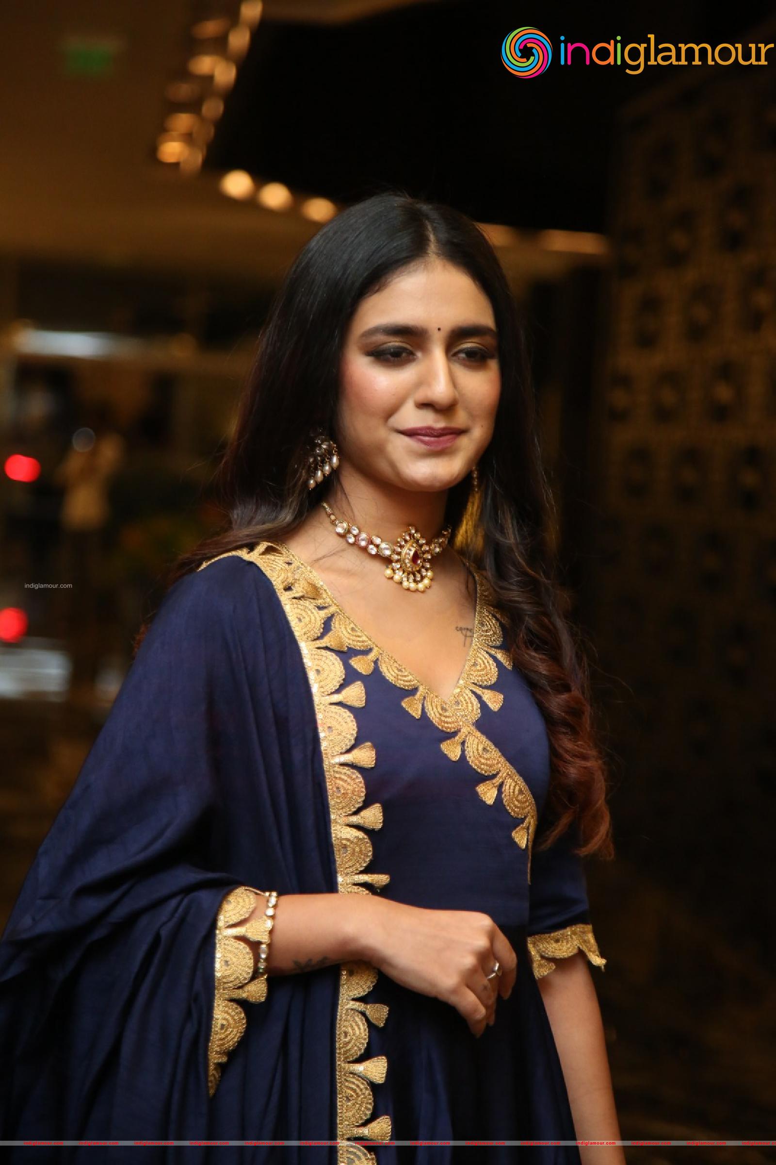 Priya Prakash Varrier Actress hd photo
