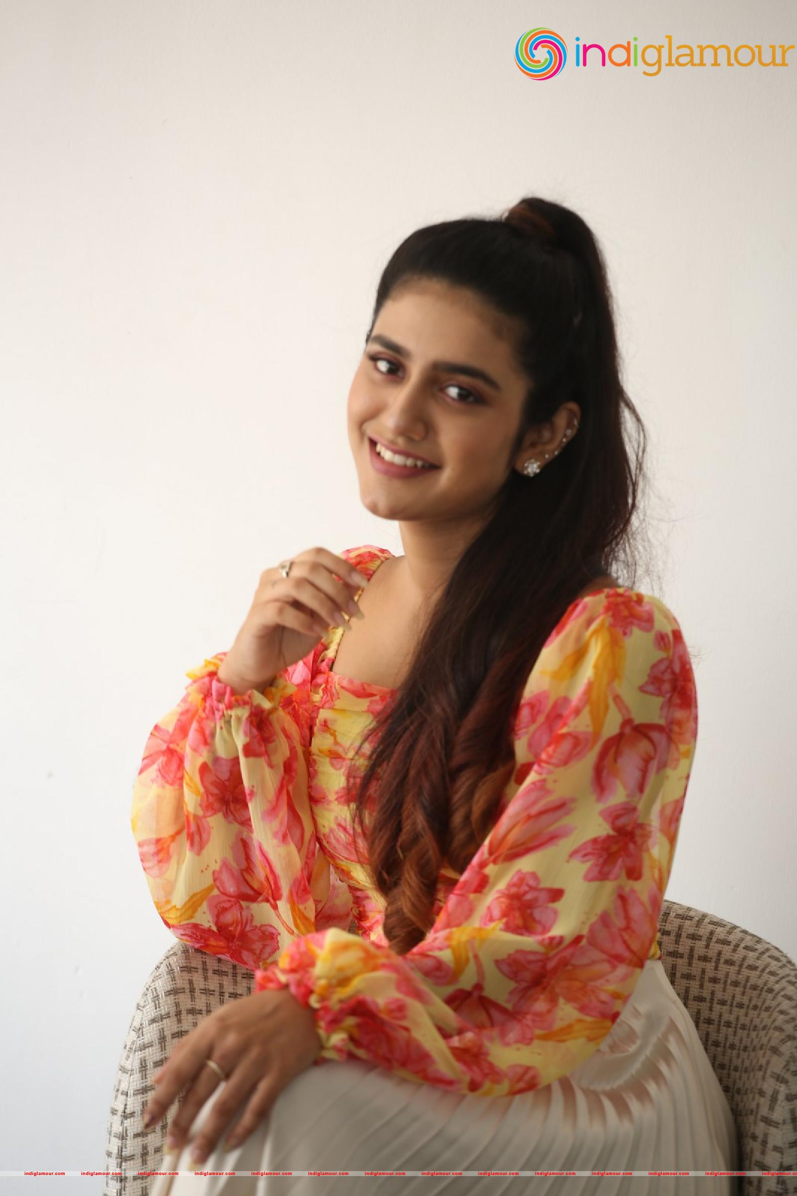 Priya Prakash Varrier Actress hd photo