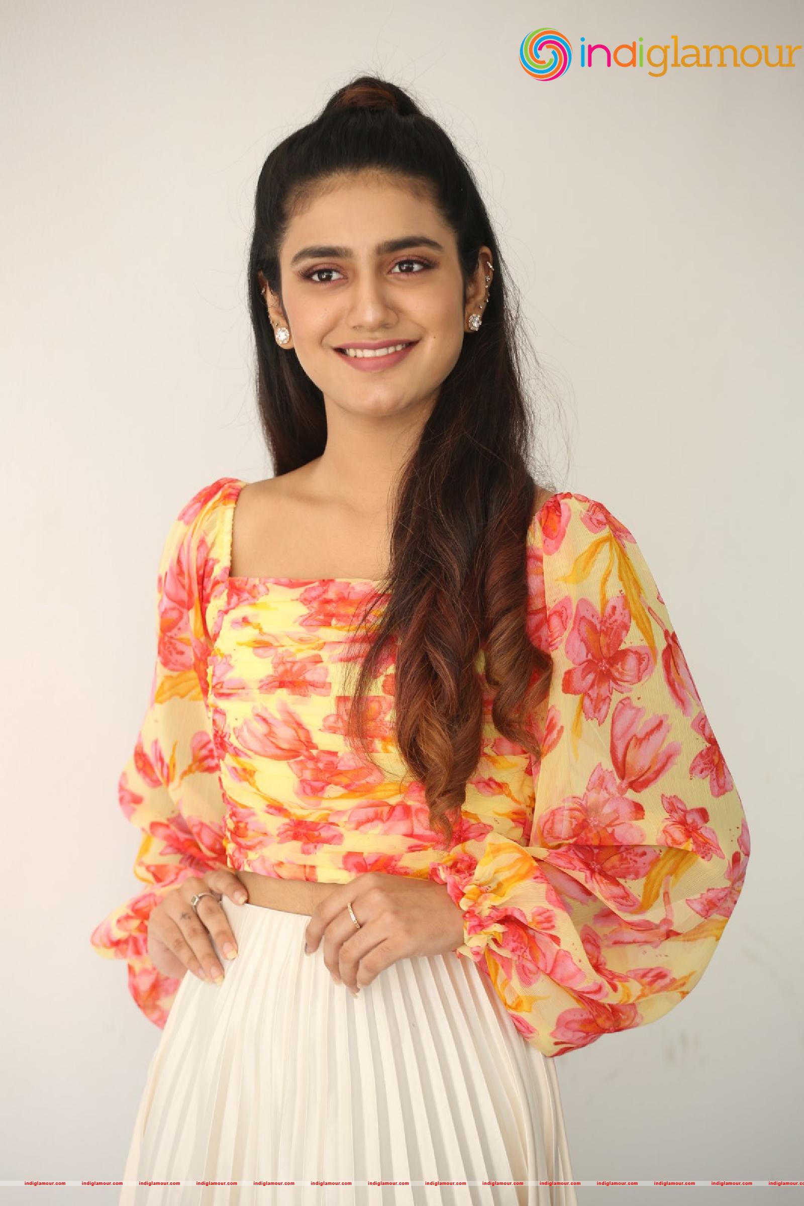 Priya Prakash Varrier Actress hd photo