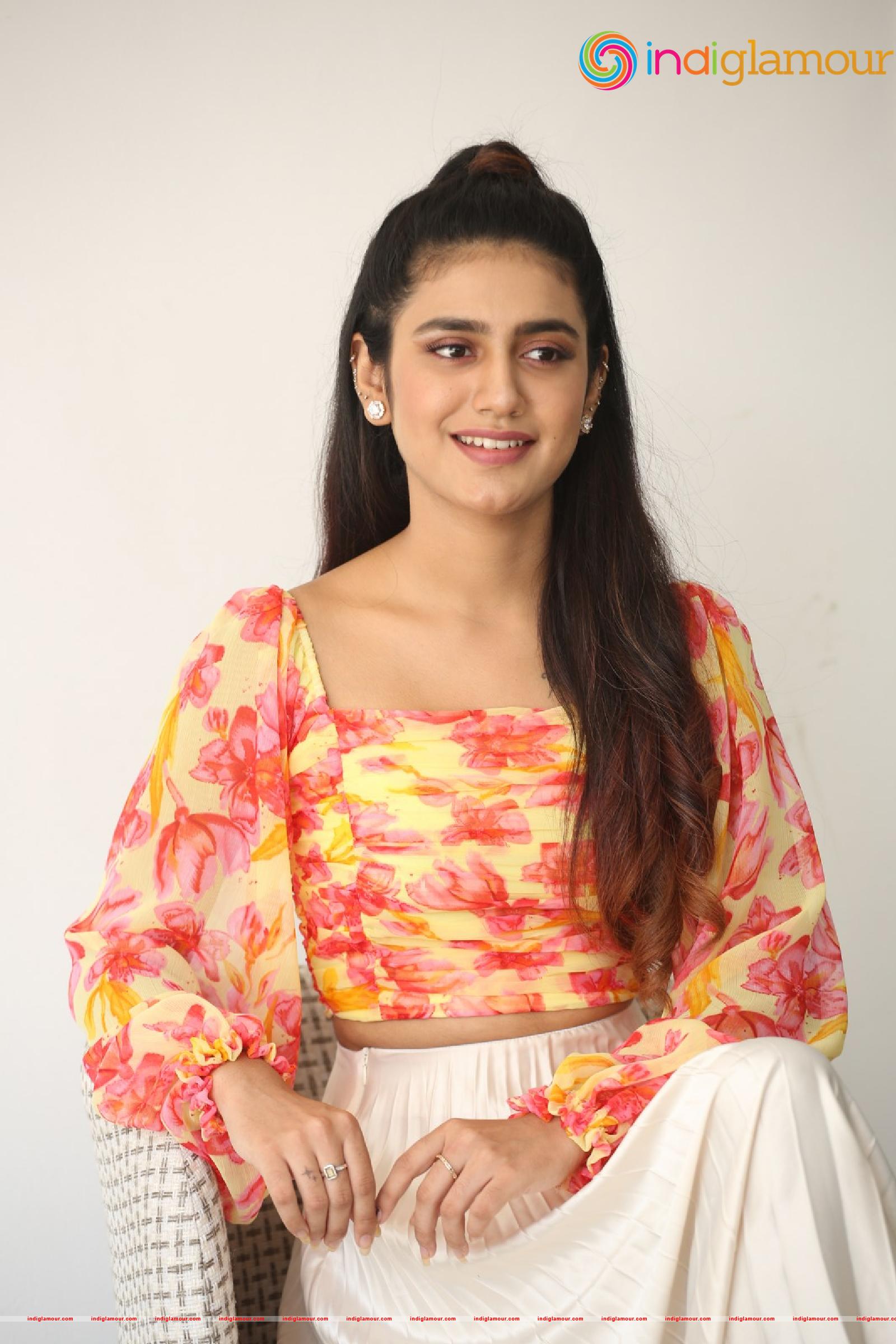 Priya Prakash Varrier Actress hd photo